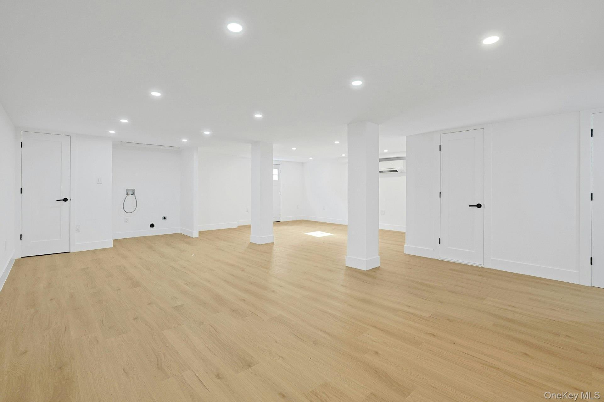 Single Family Cedar Westchester County, NY 10562, MLS-933294-22