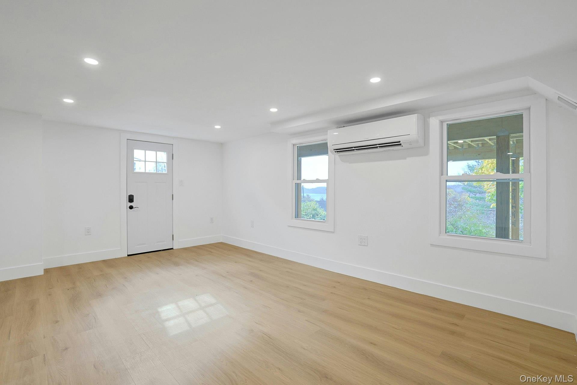 Single Family Cedar Westchester County, NY 10562, MLS-933294-23