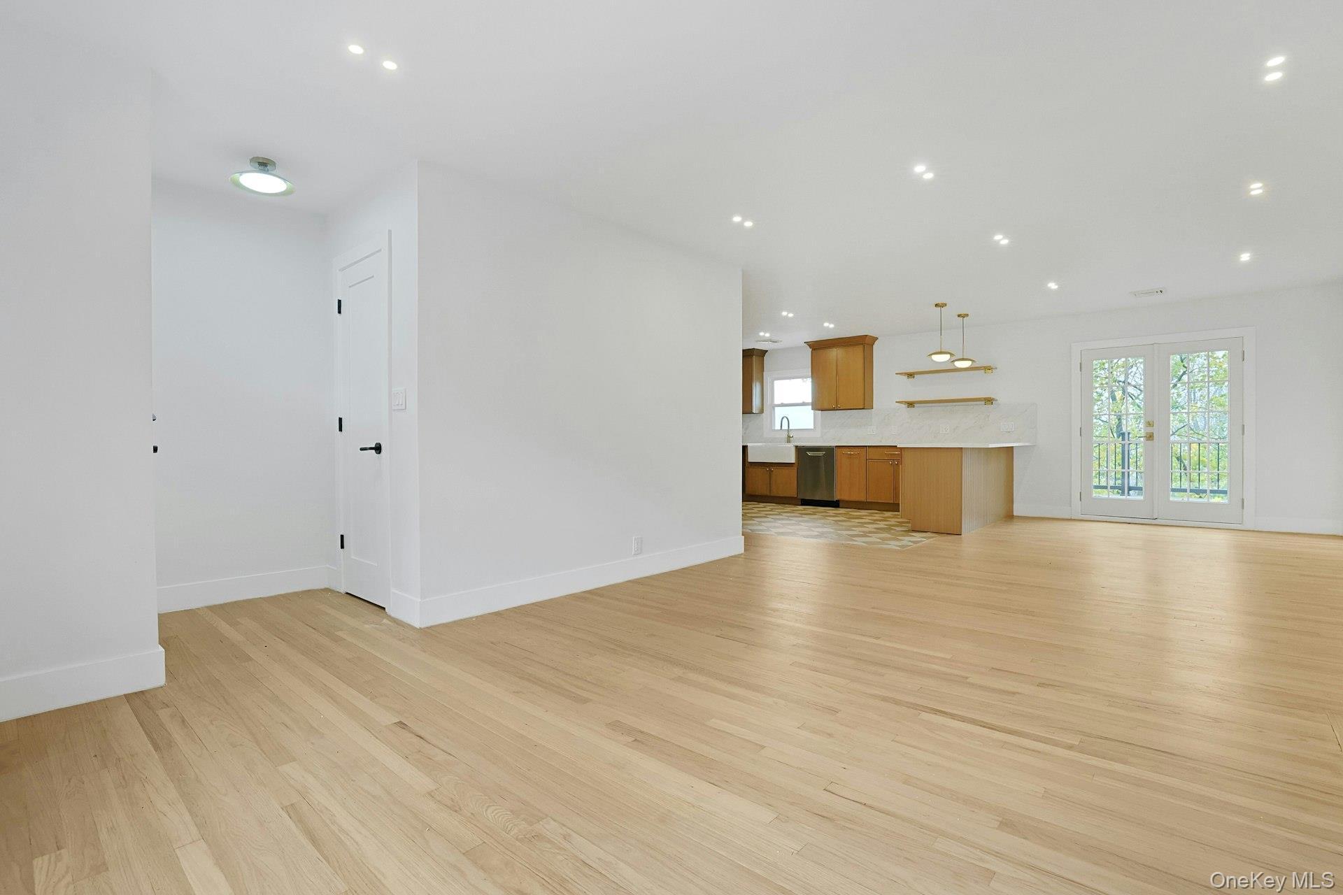 Single Family Cedar Westchester County, NY 10562, MLS-933294-8