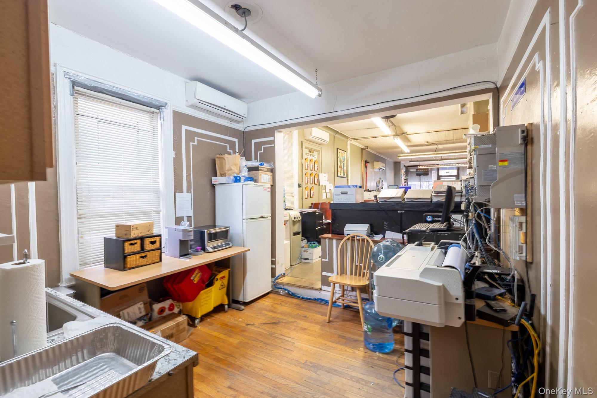 Single Family Van Nest Bronx, NY 10462, MLS-933300-10