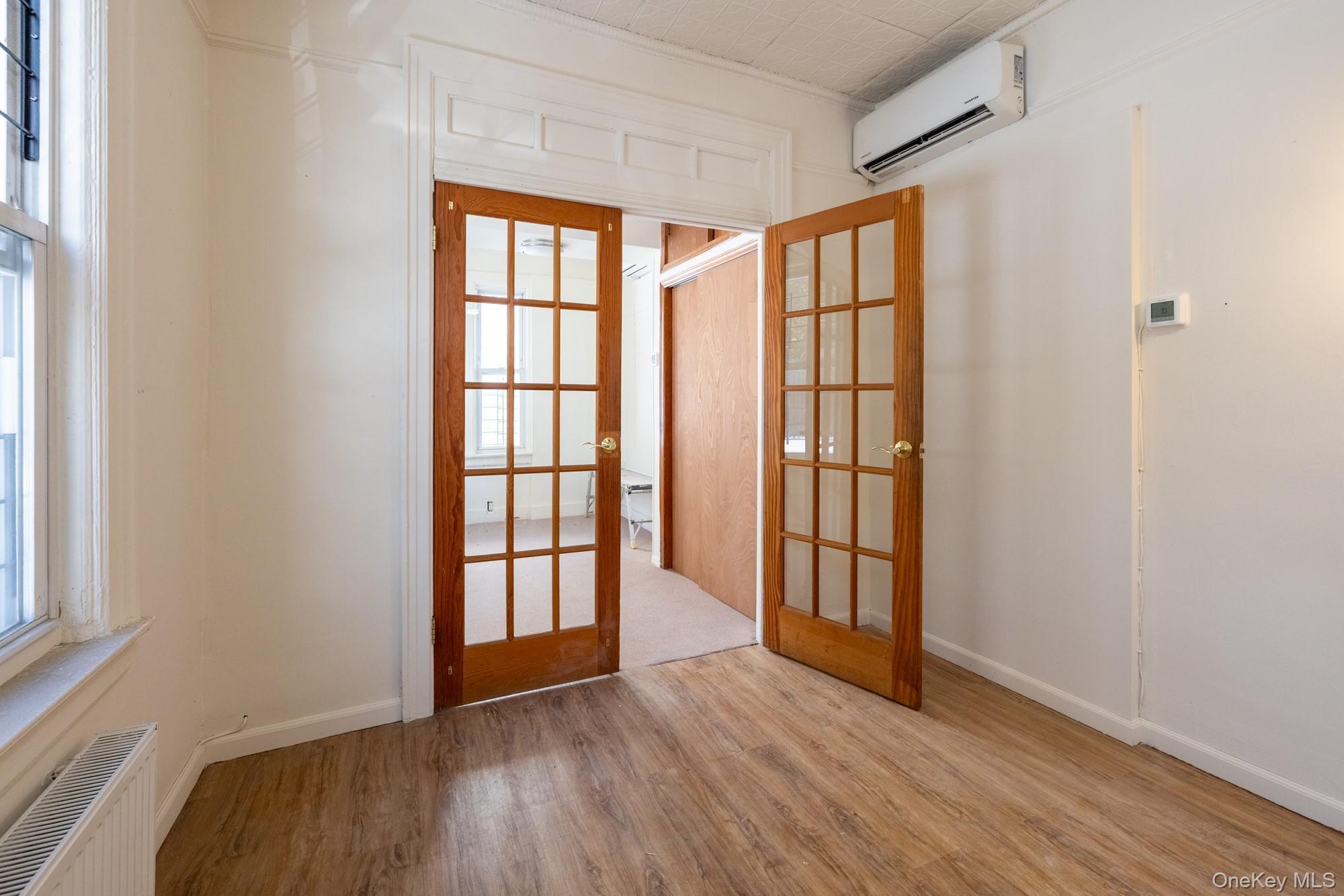 Single Family Van Nest Bronx, NY 10462, MLS-933300-12