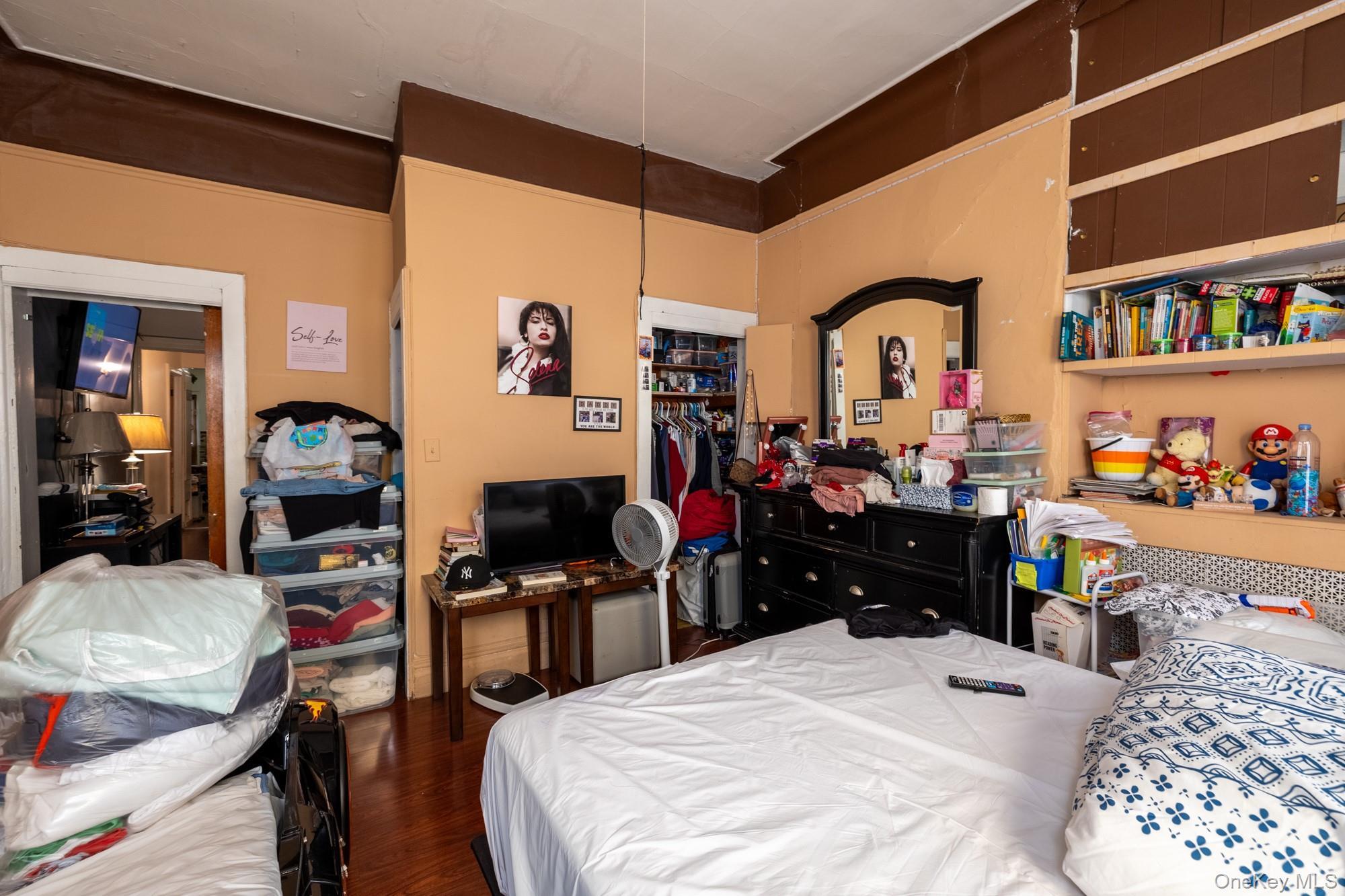 Single Family Van Nest Bronx, NY 10462, MLS-933300-24