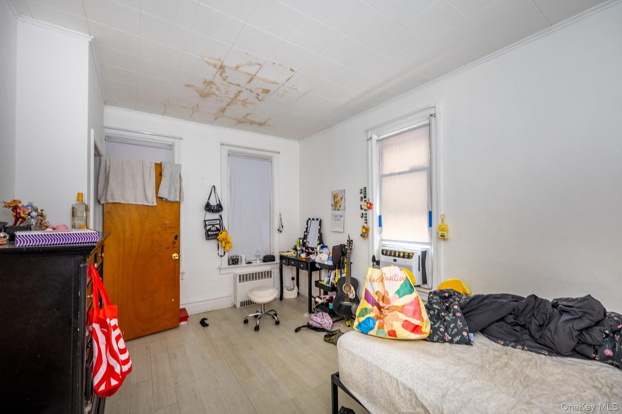 Single Family Van Nest Bronx, NY 10462, MLS-933300-29