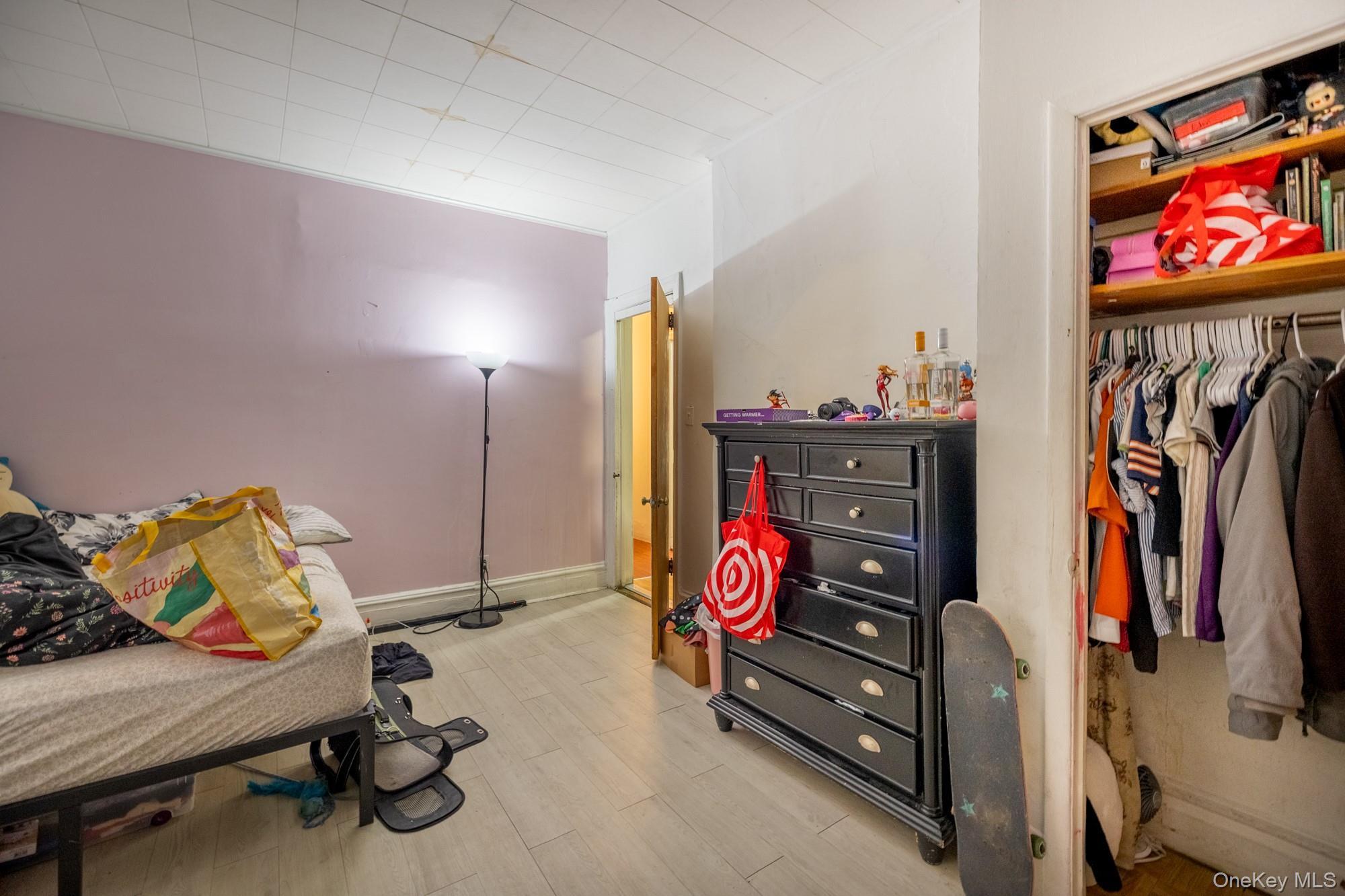 Single Family Van Nest Bronx, NY 10462, MLS-933300-30