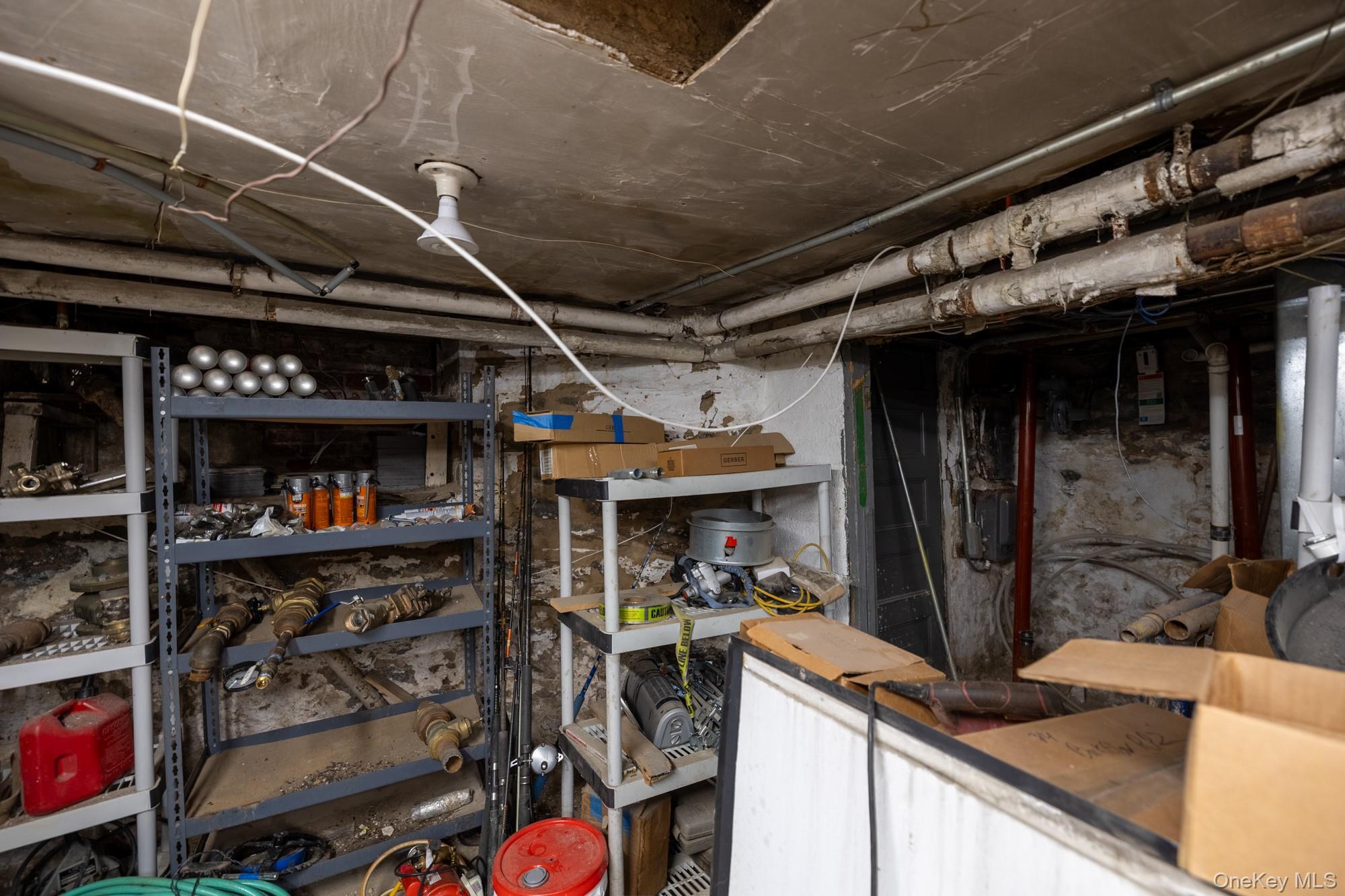 Single Family Van Nest Bronx, NY 10462, MLS-933300-35