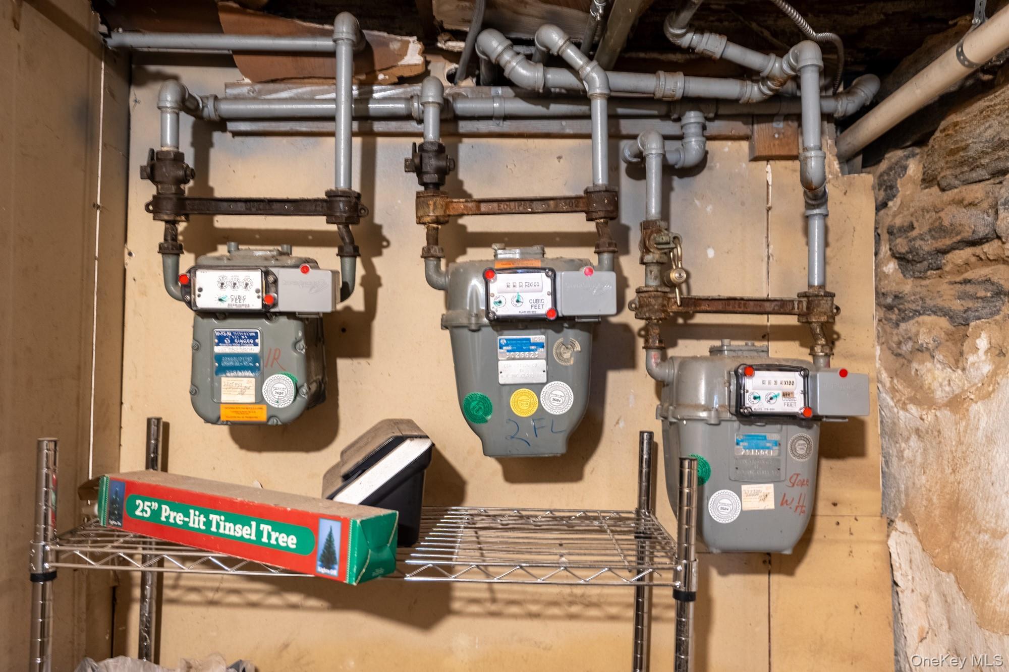 Single Family Van Nest Bronx, NY 10462, MLS-933300-39