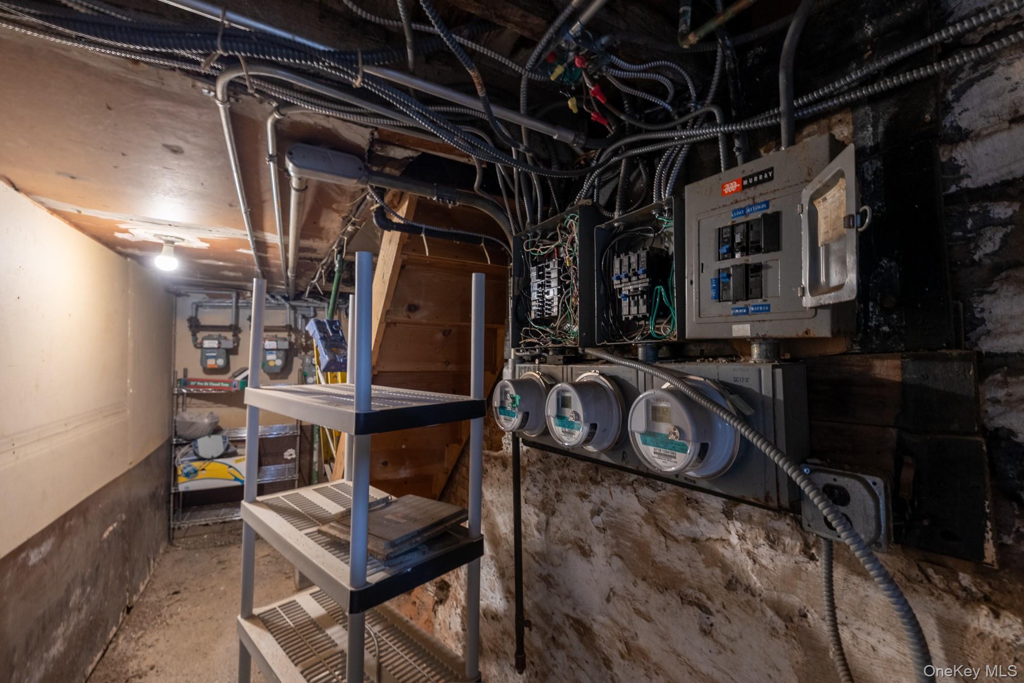 Single Family Van Nest Bronx, NY 10462, MLS-933300-40