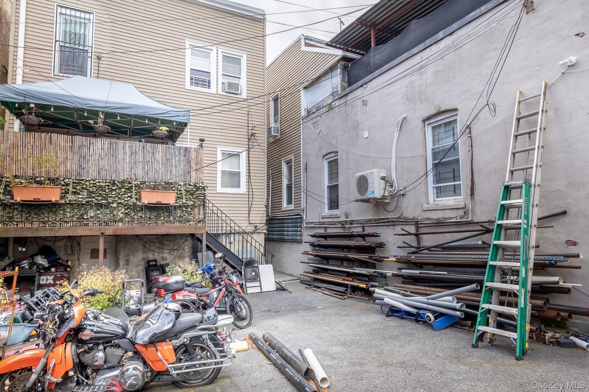 Single Family Van Nest Bronx, NY 10462, MLS-933300-46