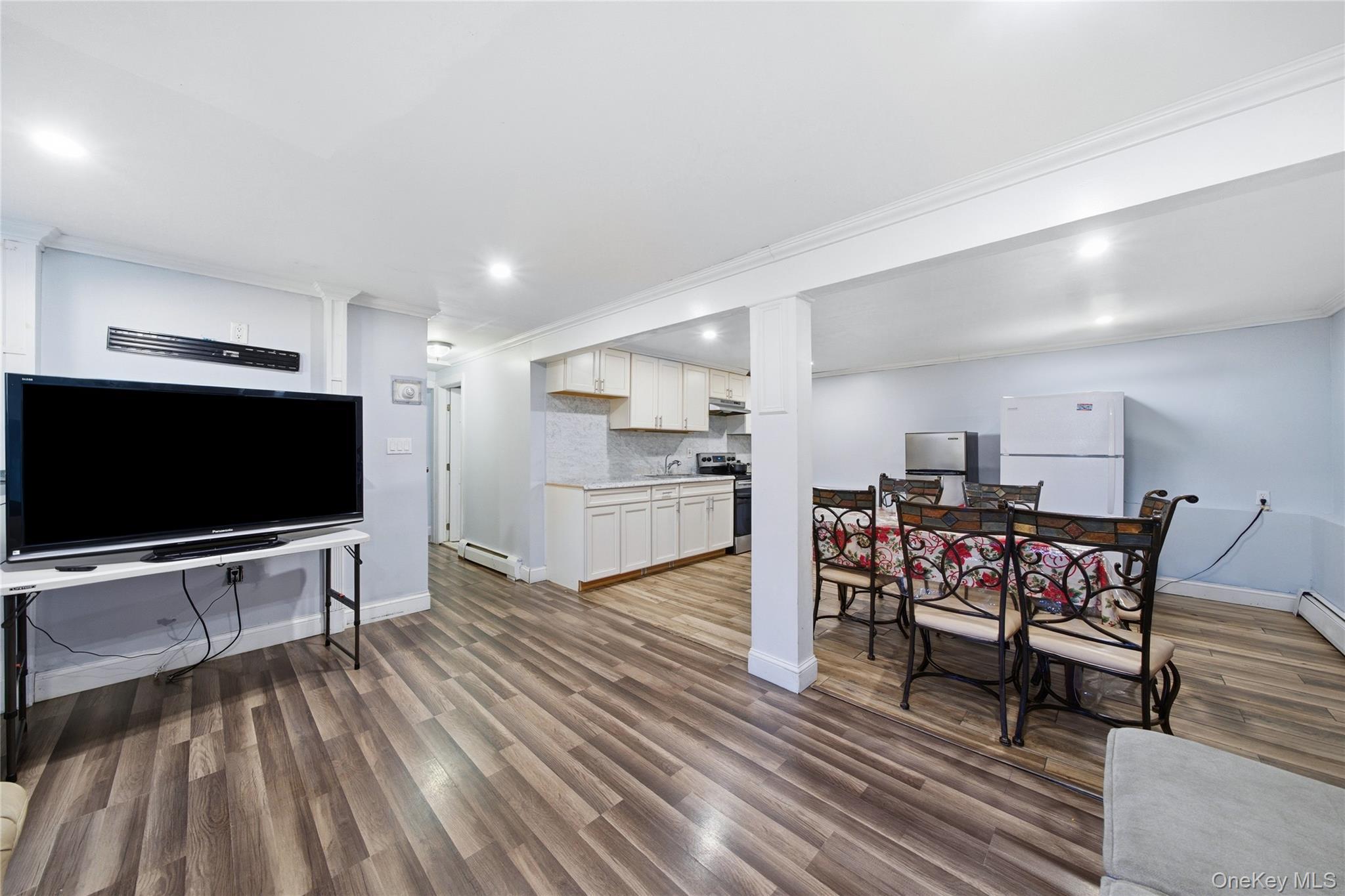 Single Family Dunton Suffolk County, NY 11772, MLS-933301-17