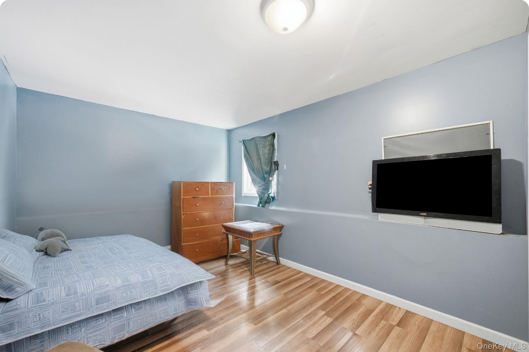 Single Family Dunton Suffolk County, NY 11772, MLS-933301-19