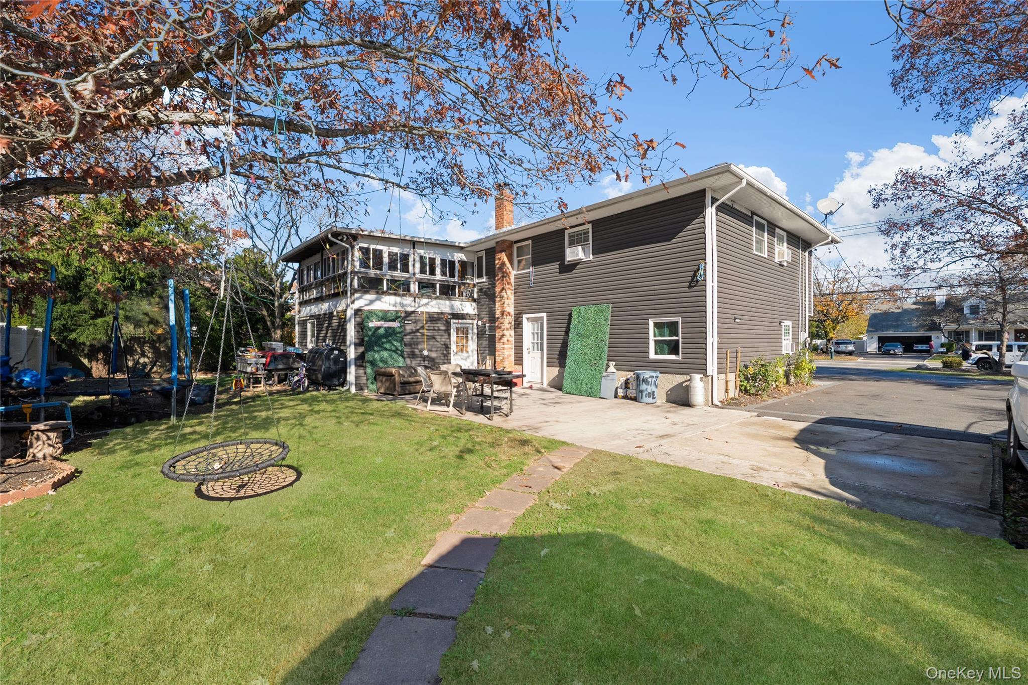 Single Family Dunton Suffolk County, NY 11772, MLS-933301-23