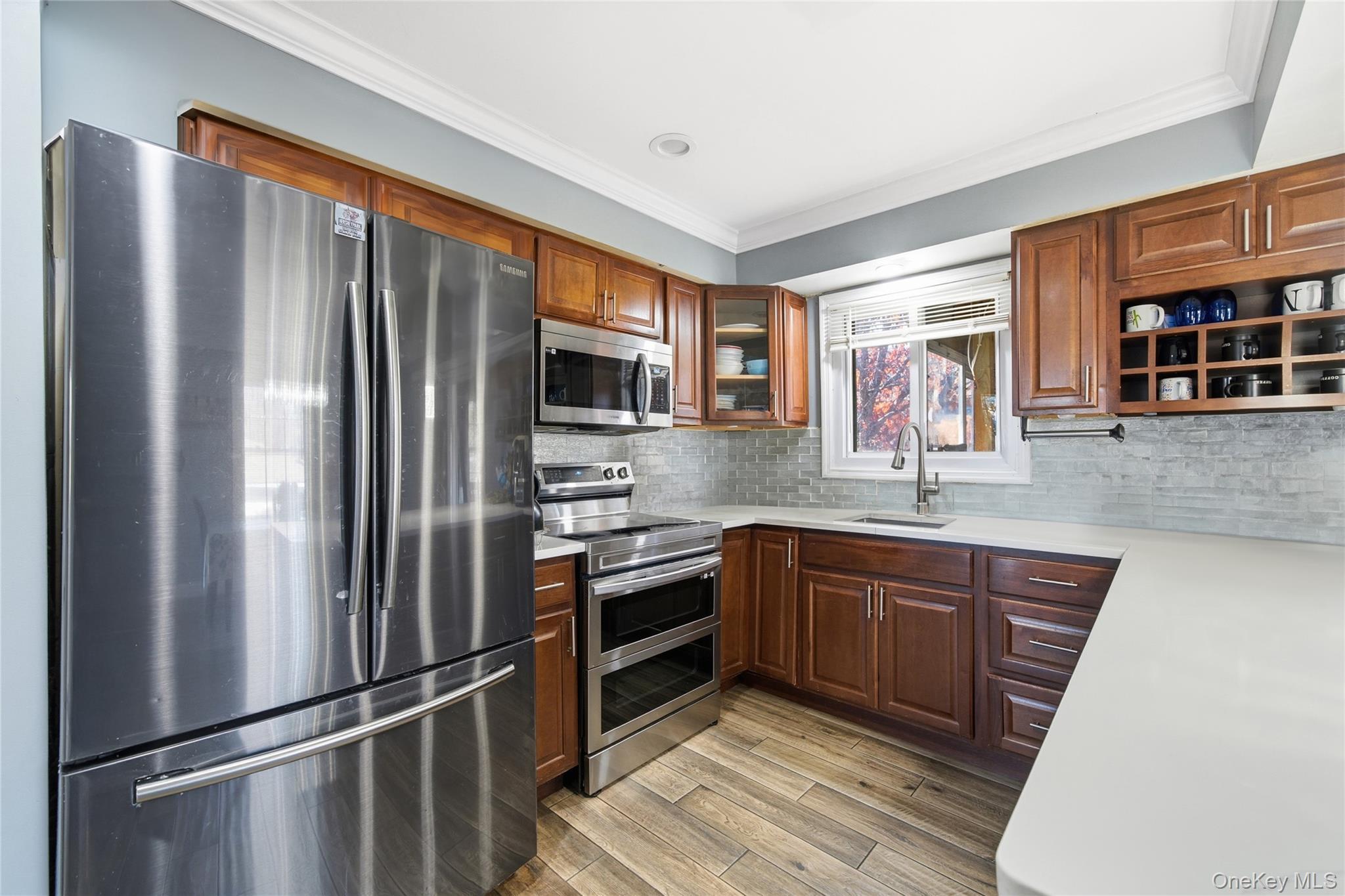 Single Family Dunton Suffolk County, NY 11772, MLS-933301-8