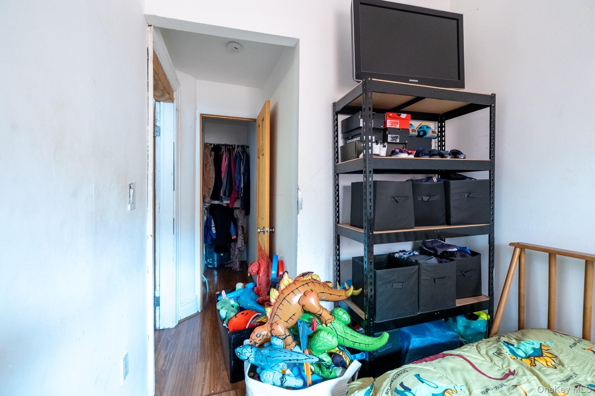 Single Family Van Nest Bronx, NY 10462, MLS-933303-10