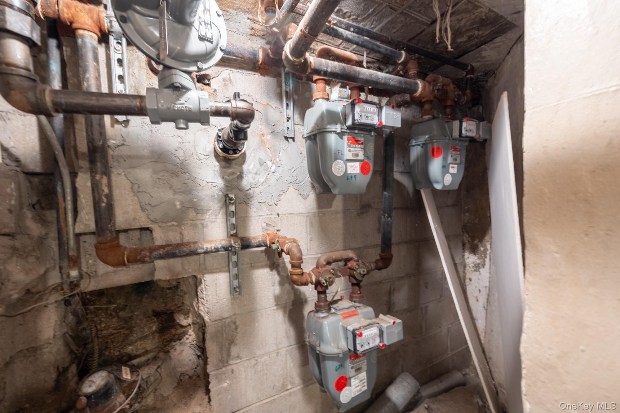 Single Family Van Nest Bronx, NY 10462, MLS-933303-21