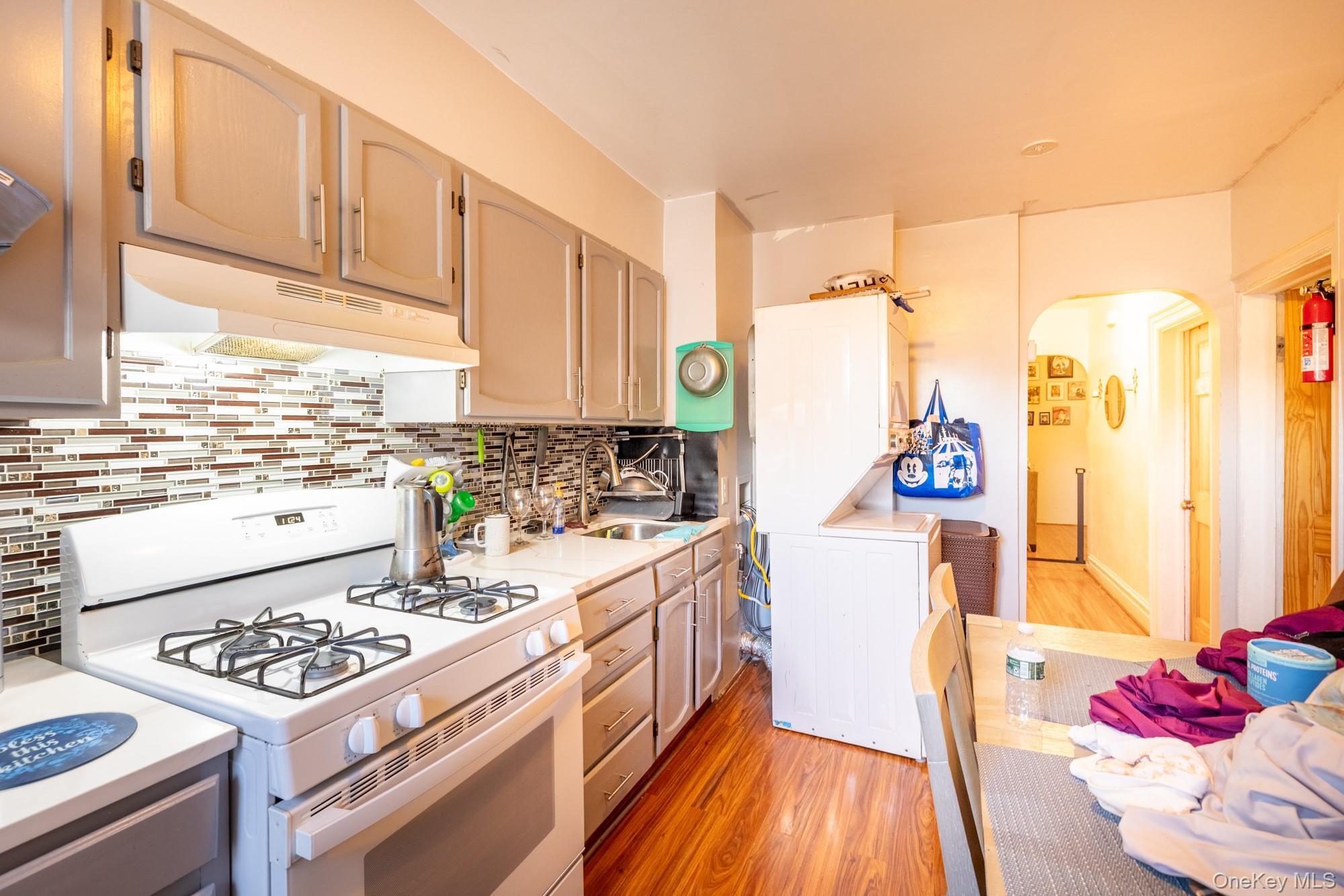 Single Family Van Nest Bronx, NY 10462, MLS-933303-5