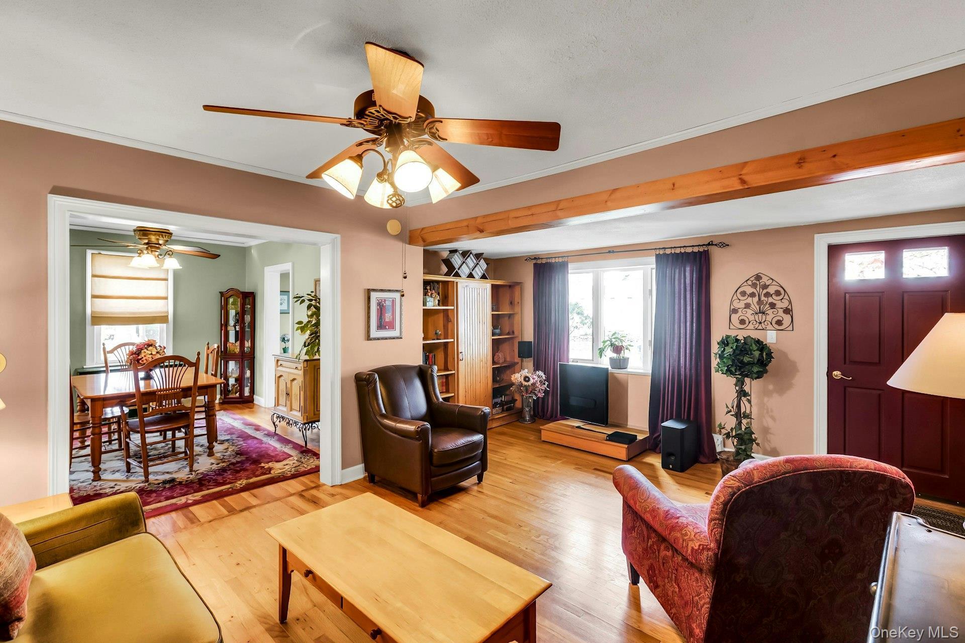 Single Family Roslyn Suffolk County, NY 11752, MLS-933314-6