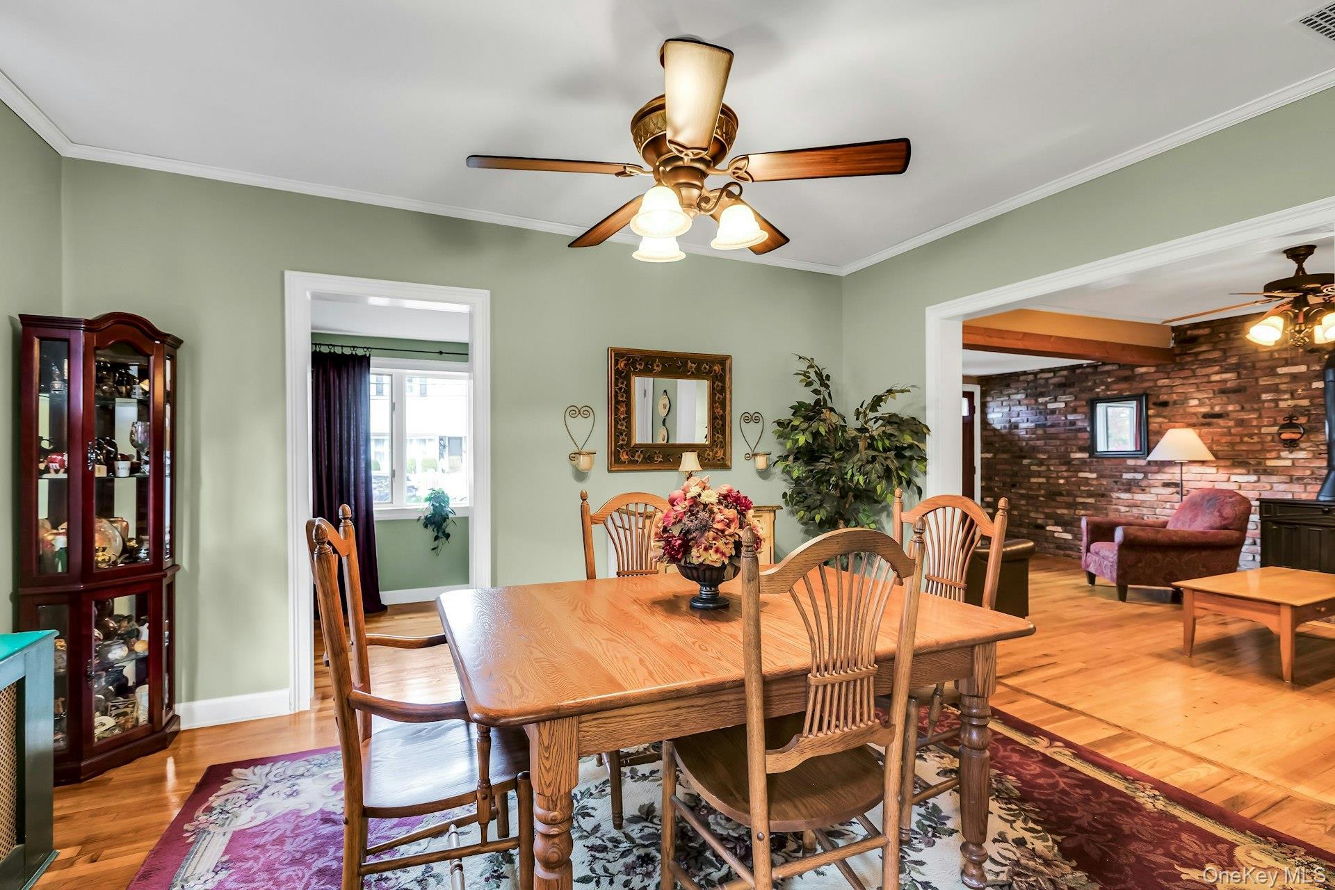 Single Family Roslyn Suffolk County, NY 11752, MLS-933314-9