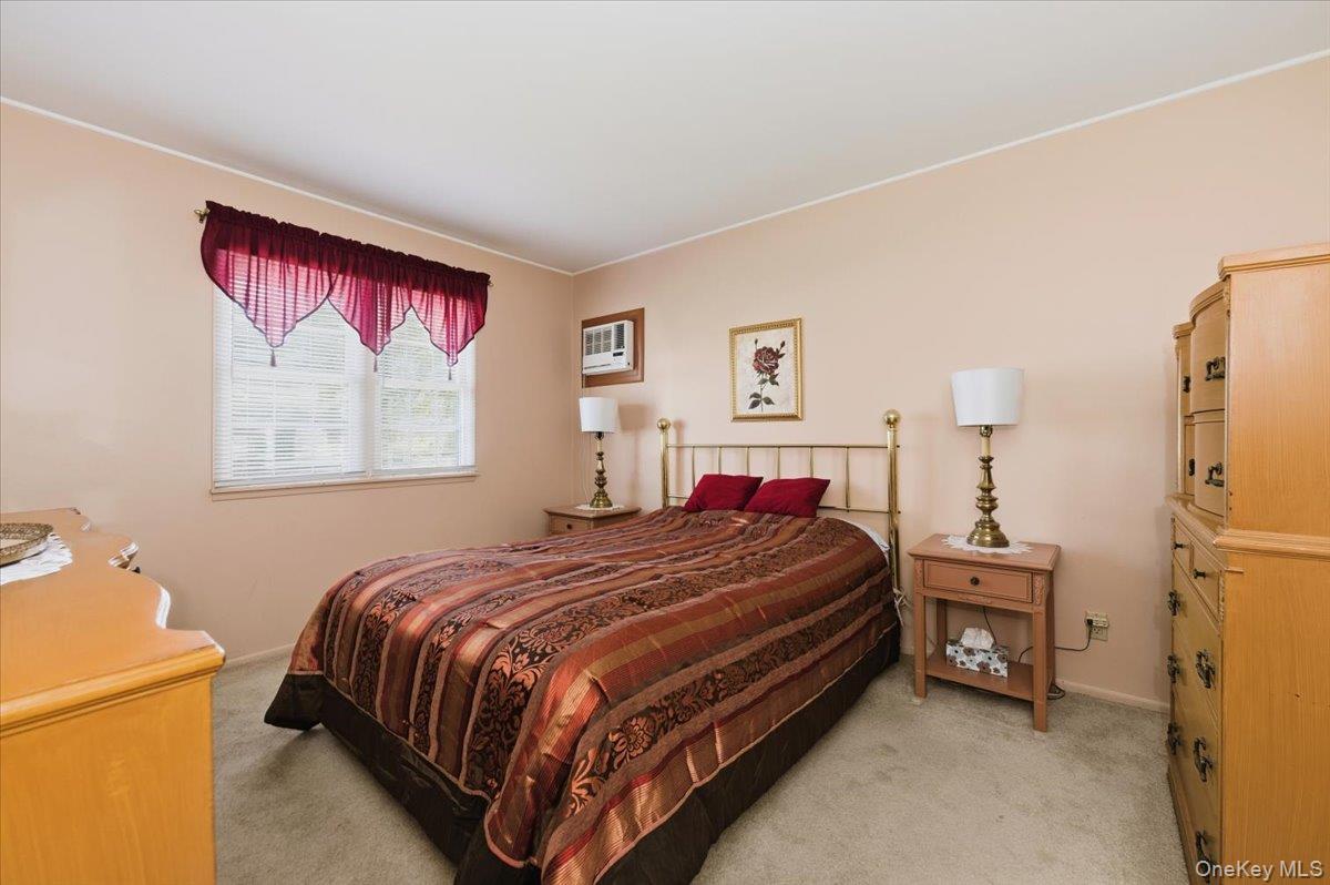 Single Family Heathcliff  Nassau County, NY 11783, MLS-933322-12