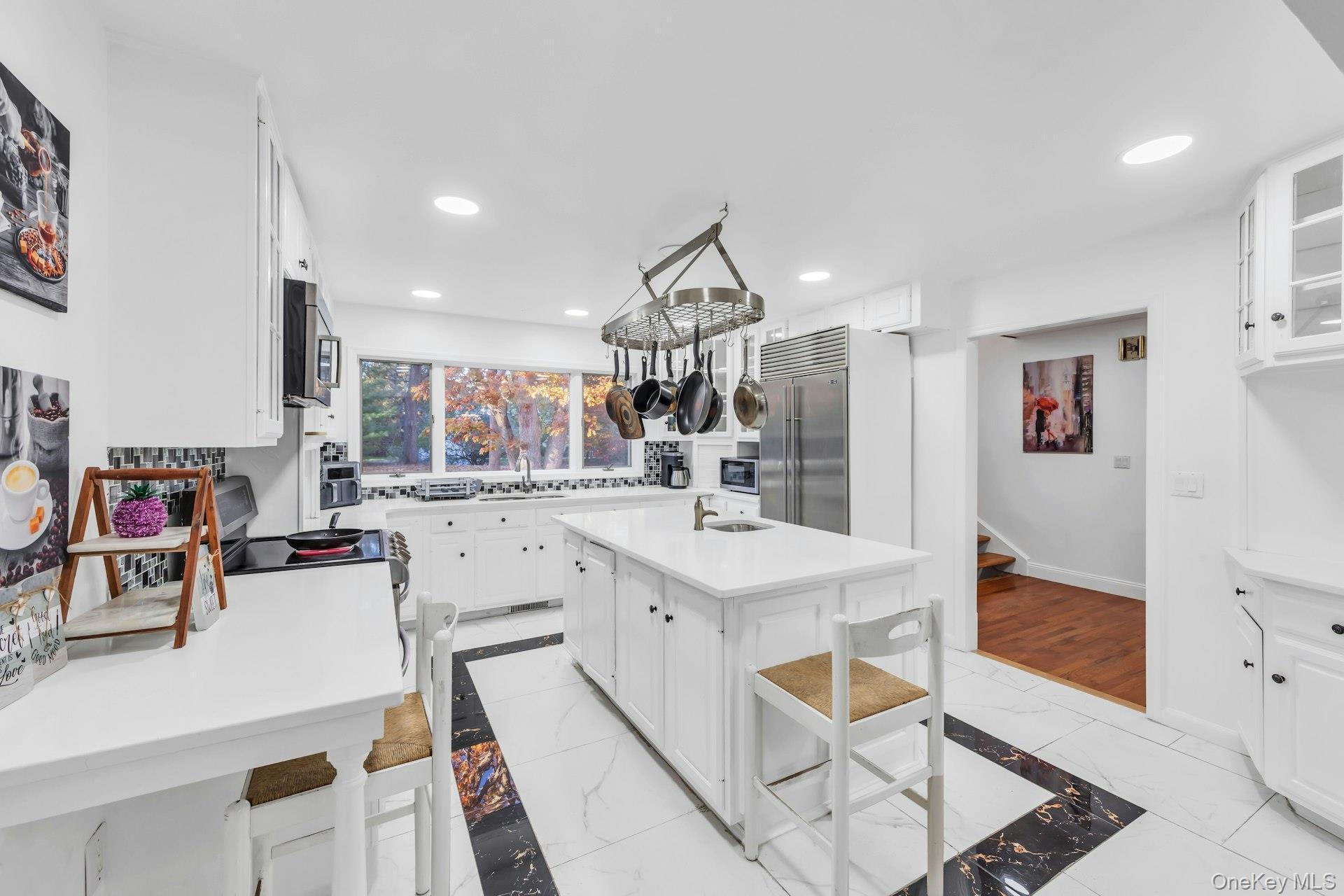 Single Family Bay Woods Suffolk County, NY 11946, MLS-933325-19