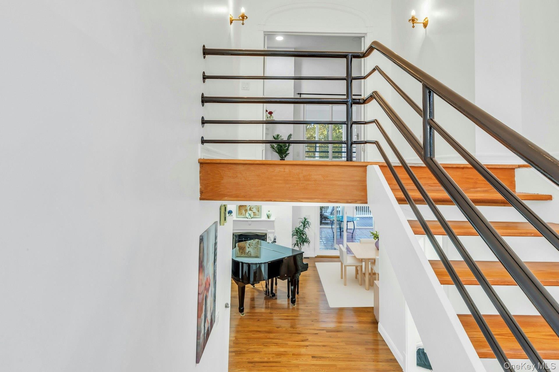 Single Family Bay Woods Suffolk County, NY 11946, MLS-933325-27