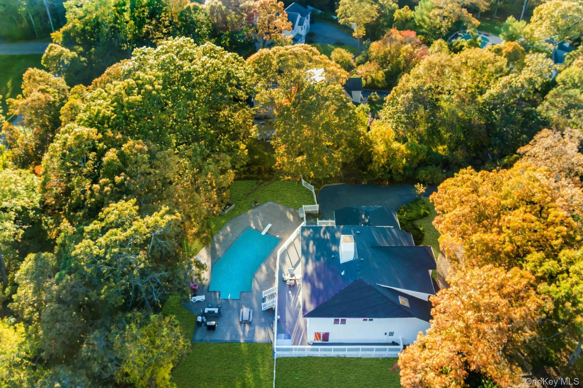 Single Family Bay Woods Suffolk County, NY 11946, MLS-933325-30