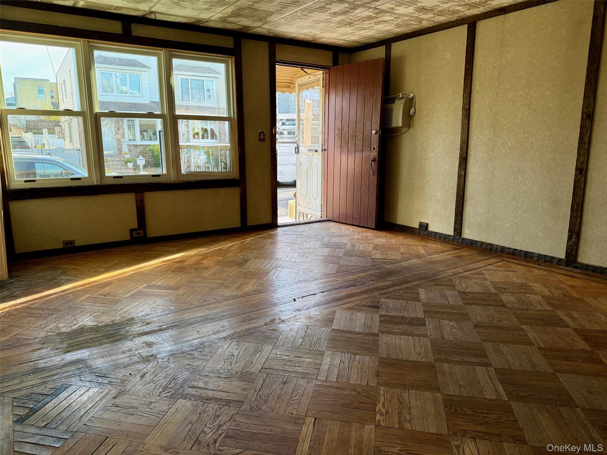 Single Family 60th Queens, NY 11378, MLS-933335-3