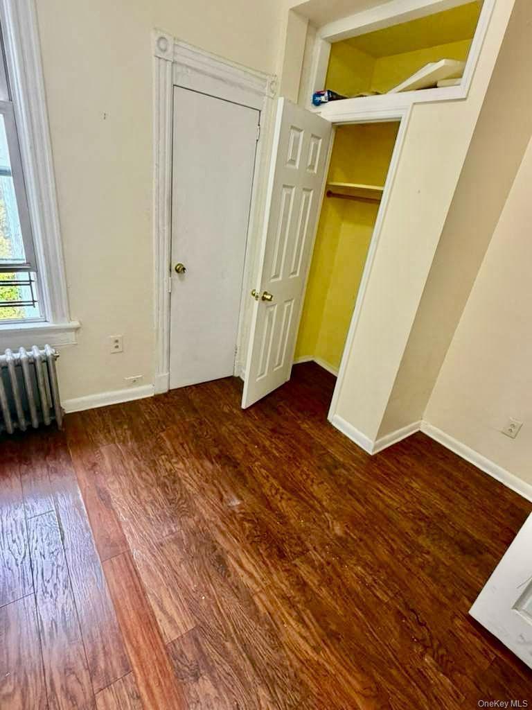 Single Family Chestnut  Brooklyn, NY 11208, MLS-933353-17