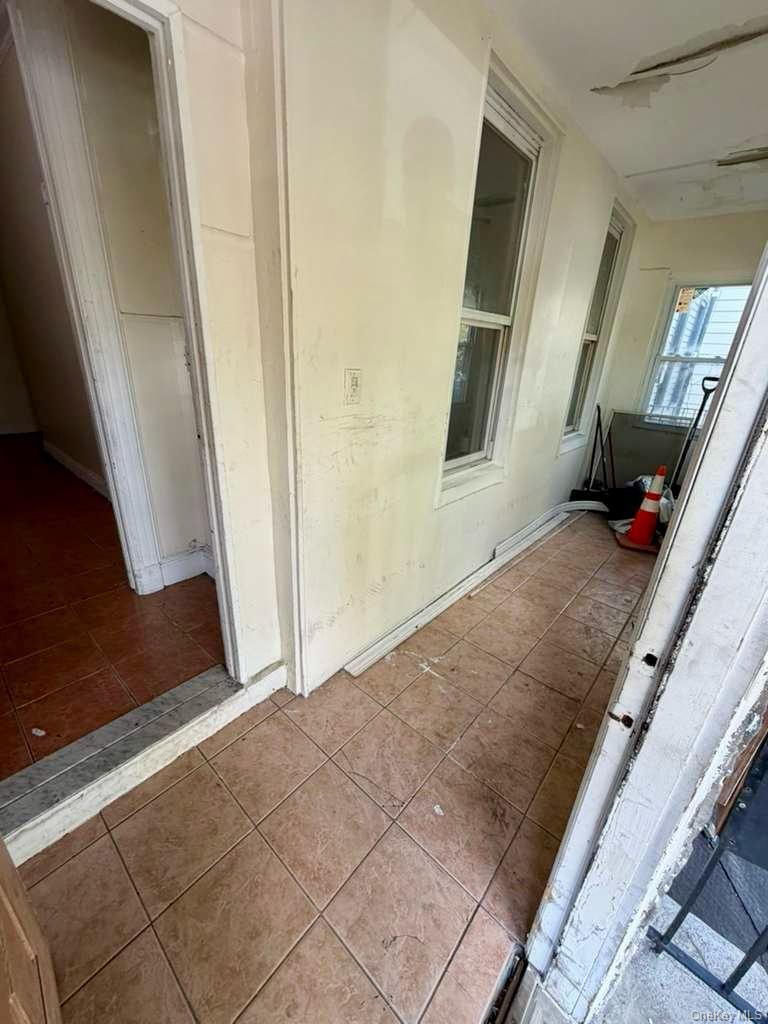 Single Family Chestnut  Brooklyn, NY 11208, MLS-933353-3