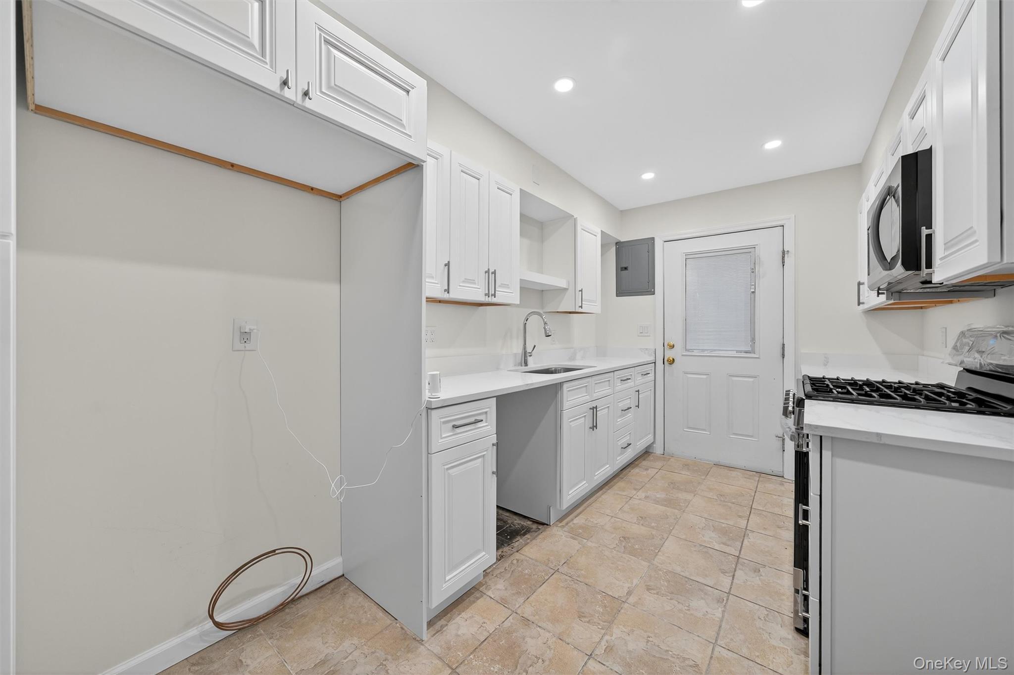 Single Family Mountaindale Westchester County, NY 10710, MLS-933357-16