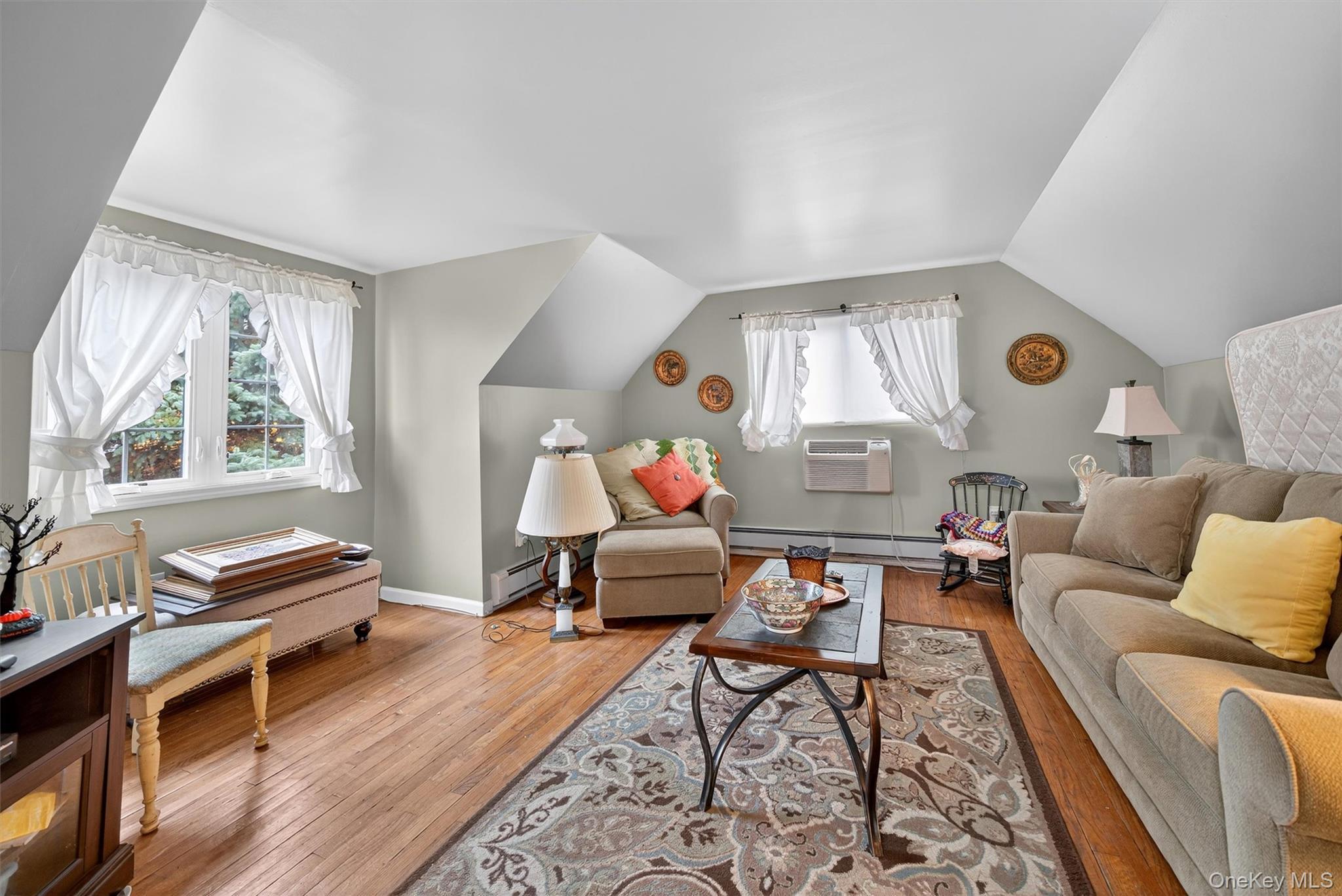 Single Family Mountaindale Westchester County, NY 10710, MLS-933357-25