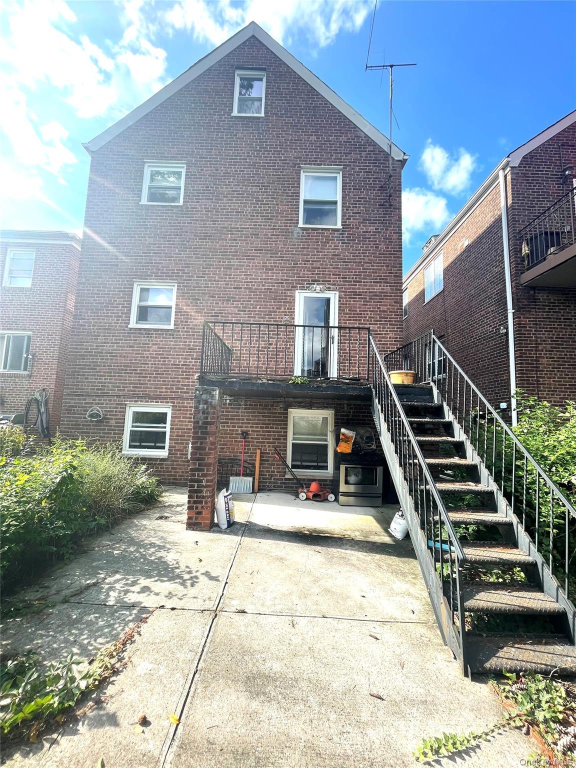 Single Family Lydig  Bronx, NY 10461, MLS-933379-5