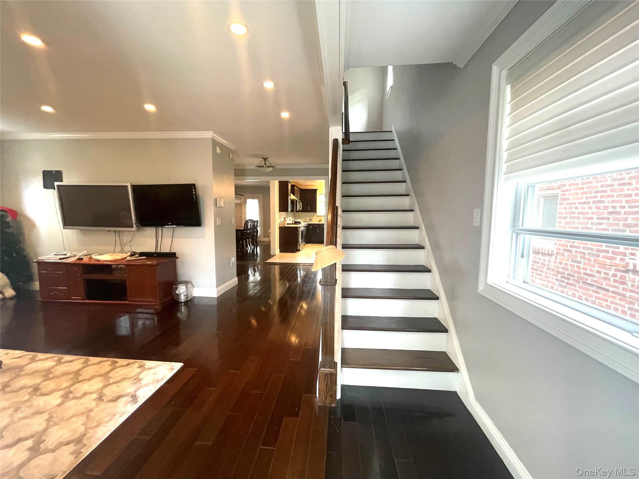 Single Family Lydig  Bronx, NY 10461, MLS-933379-9