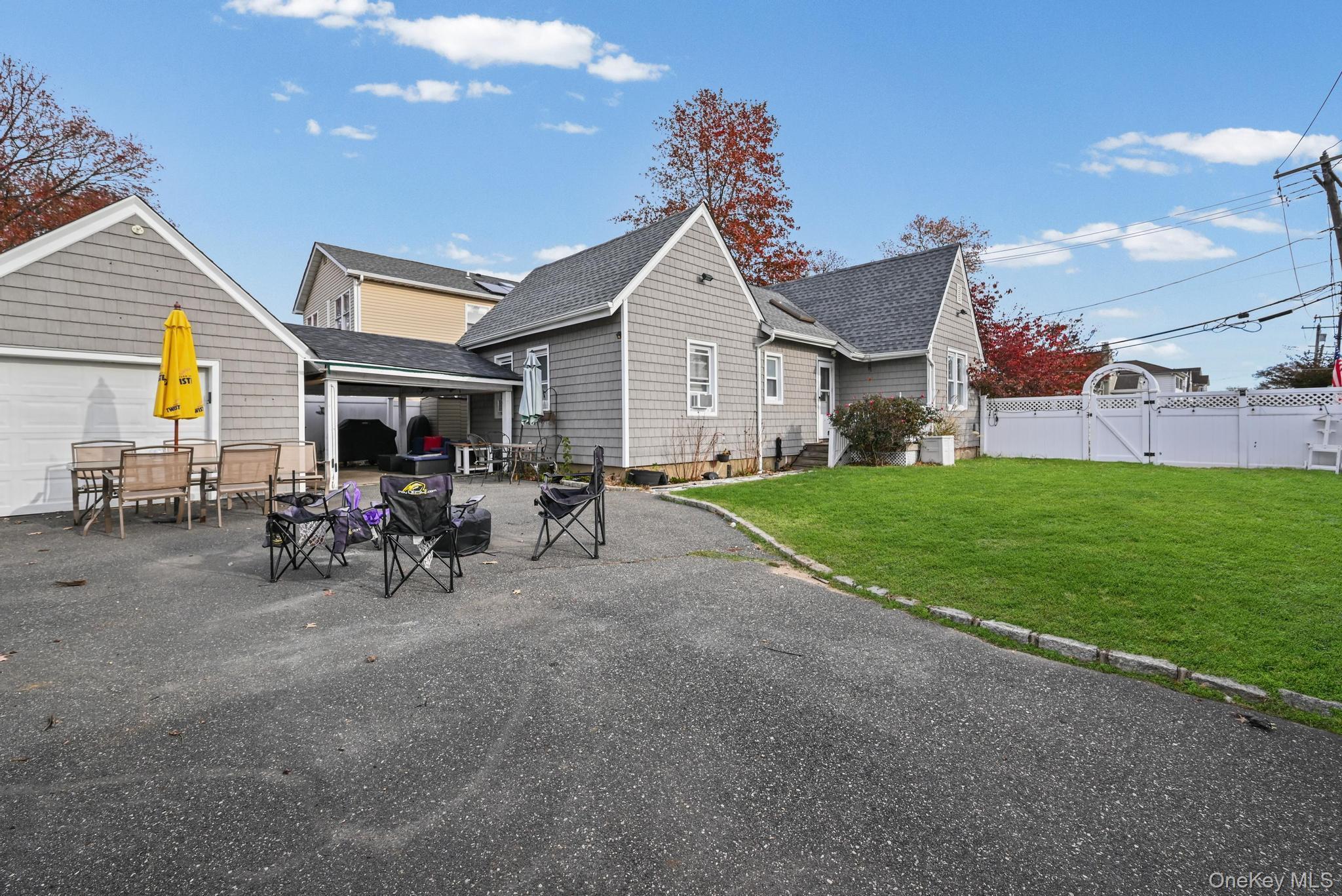 Single Family Montauk Nassau County, NY 11566, MLS-933383-14