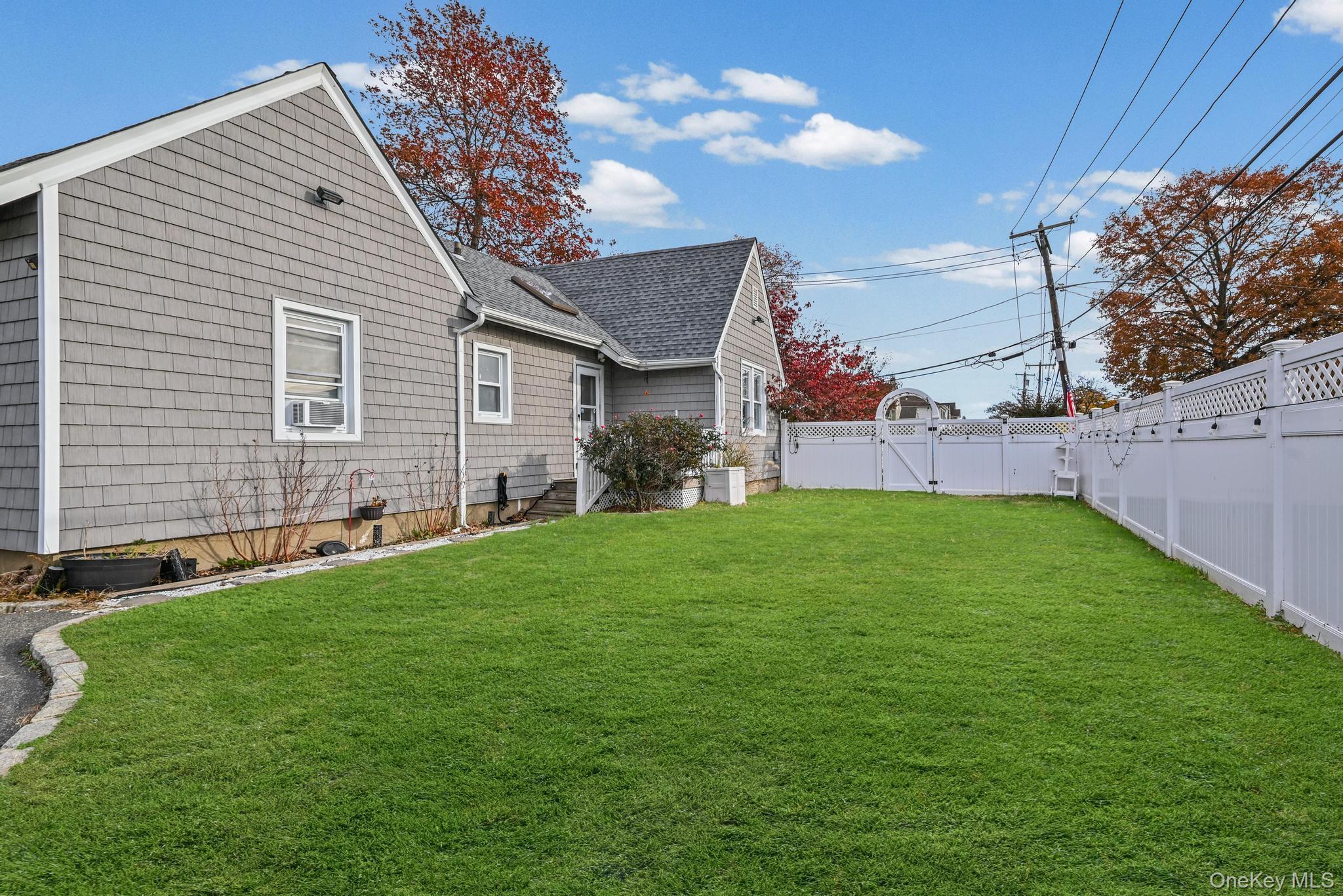 Single Family Montauk Nassau County, NY 11566, MLS-933383-15