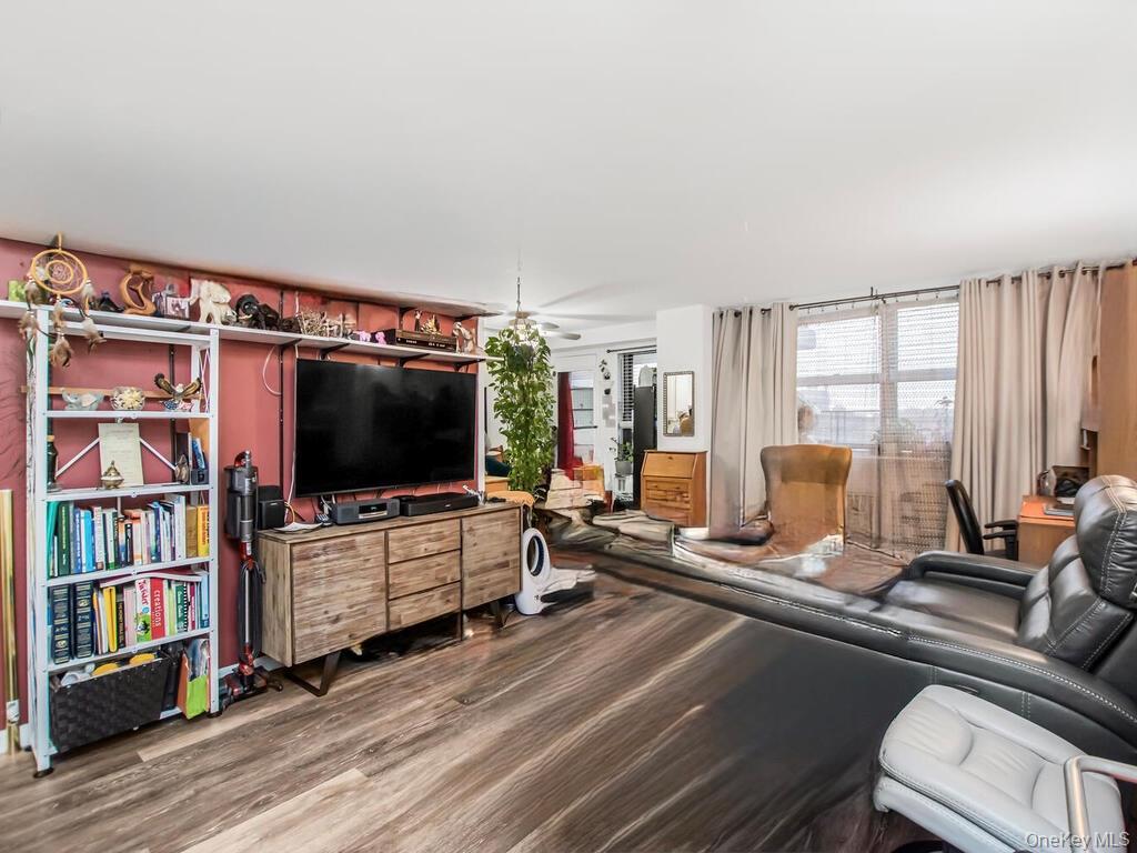 Coop Newbold  Bronx, NY 10472, MLS-933392-6