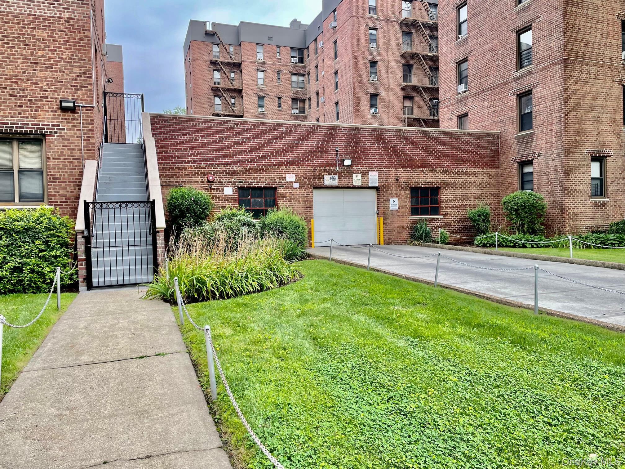 Coop 34th  Queens, NY 11368, MLS-933423-33