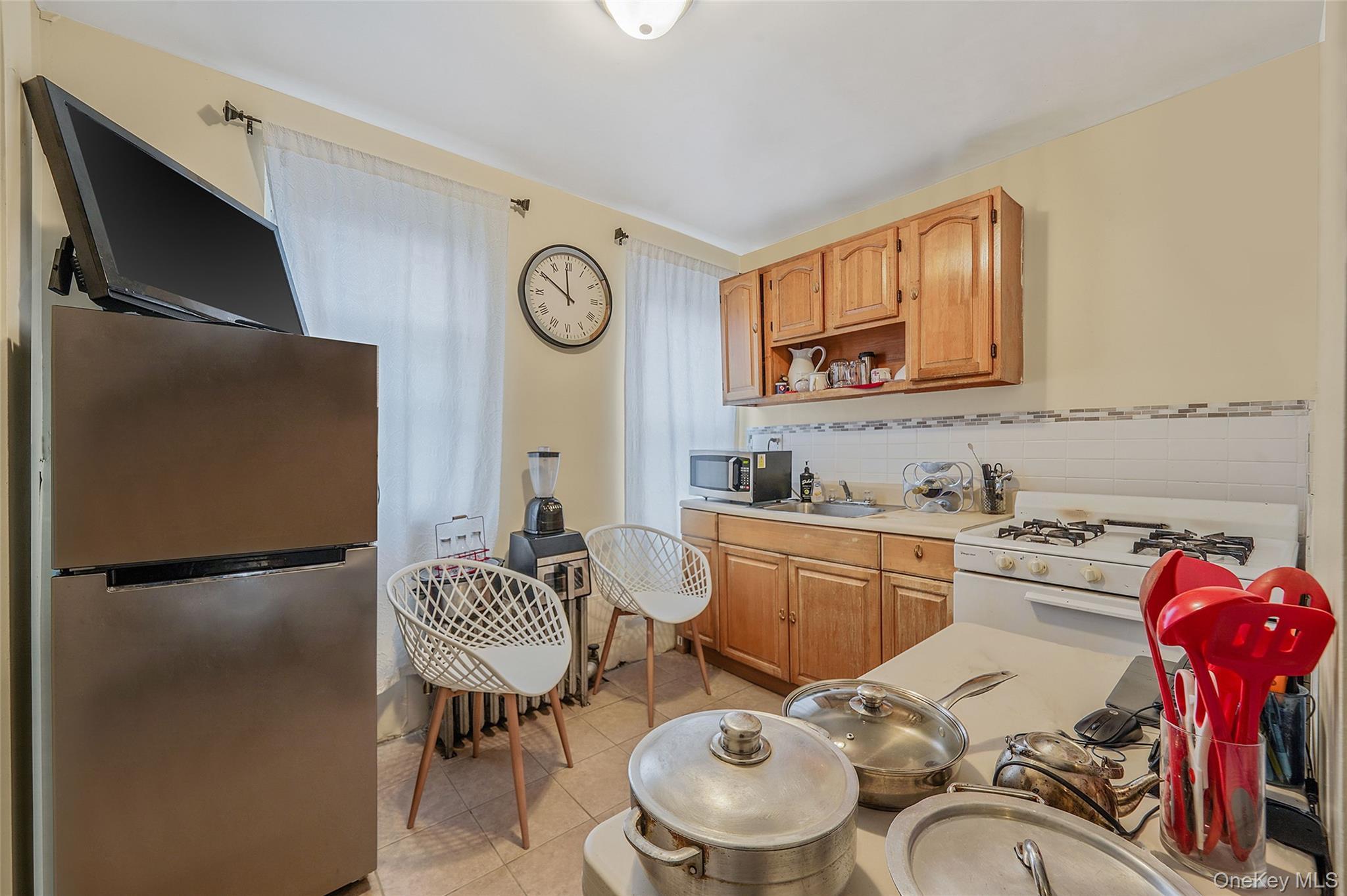 Single Family Blake  Brooklyn, NY 11207, MLS-933458-32