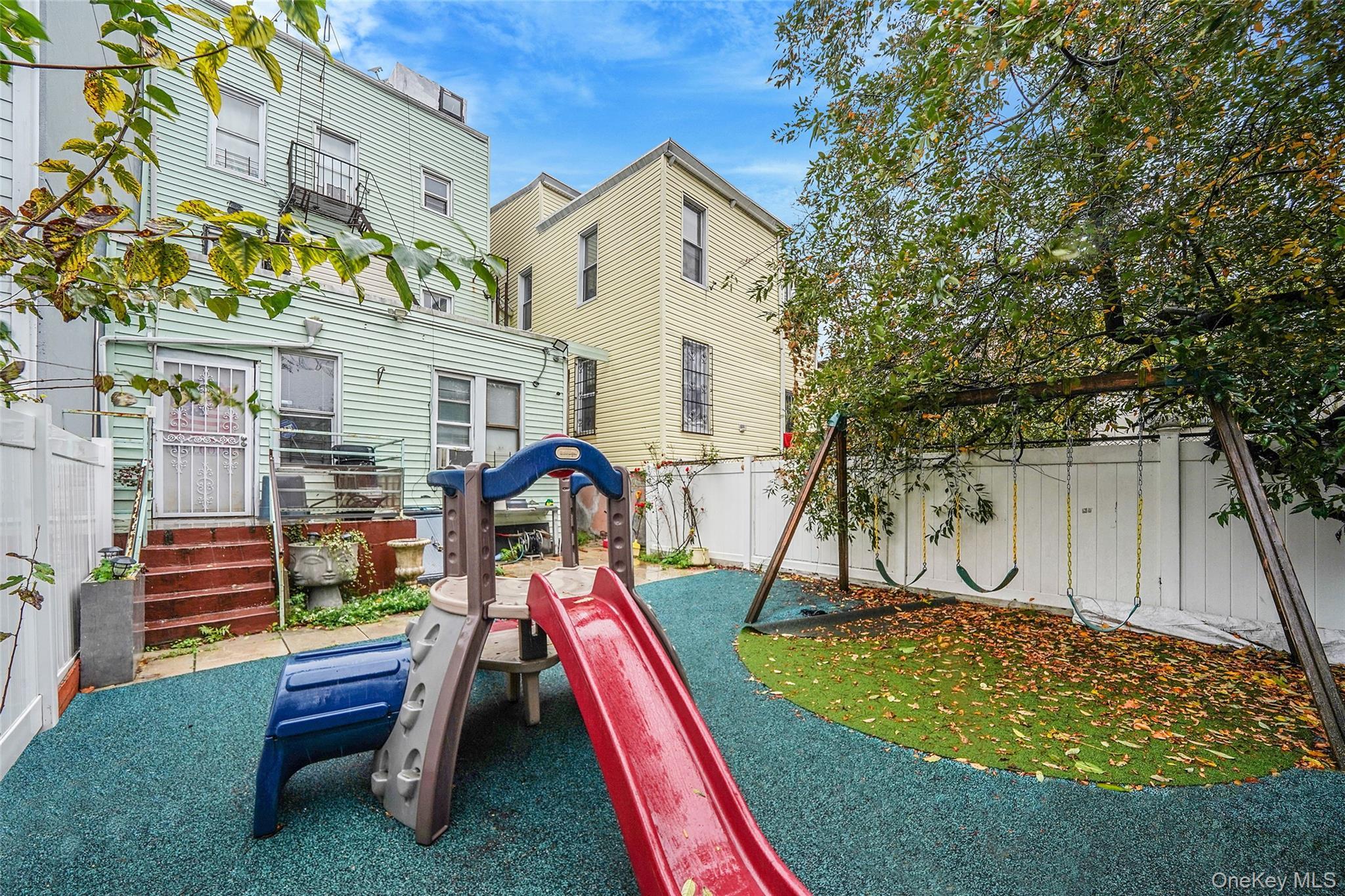 Single Family Blake  Brooklyn, NY 11207, MLS-933458-39