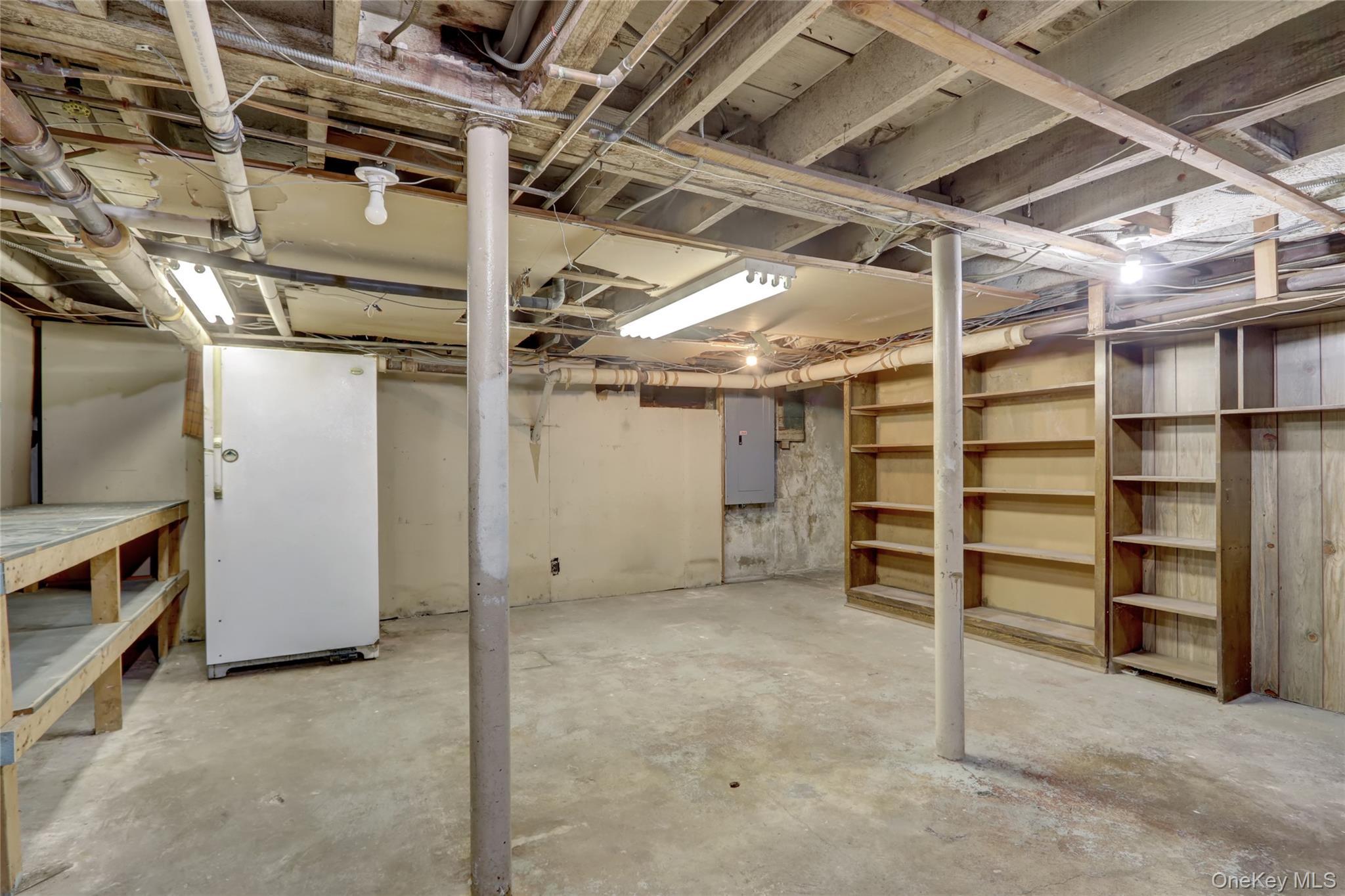 Single Family Parsons  Nassau County, NY 11550, MLS-933480-16