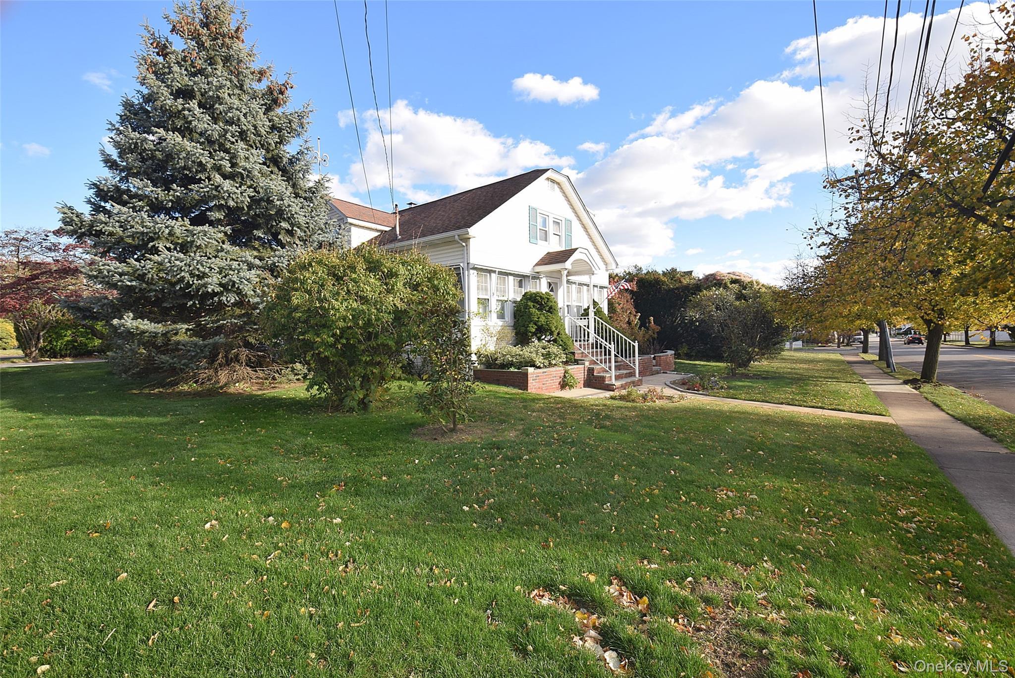 Single Family Eastern  Nassau County, NY 11510, MLS-933486-29