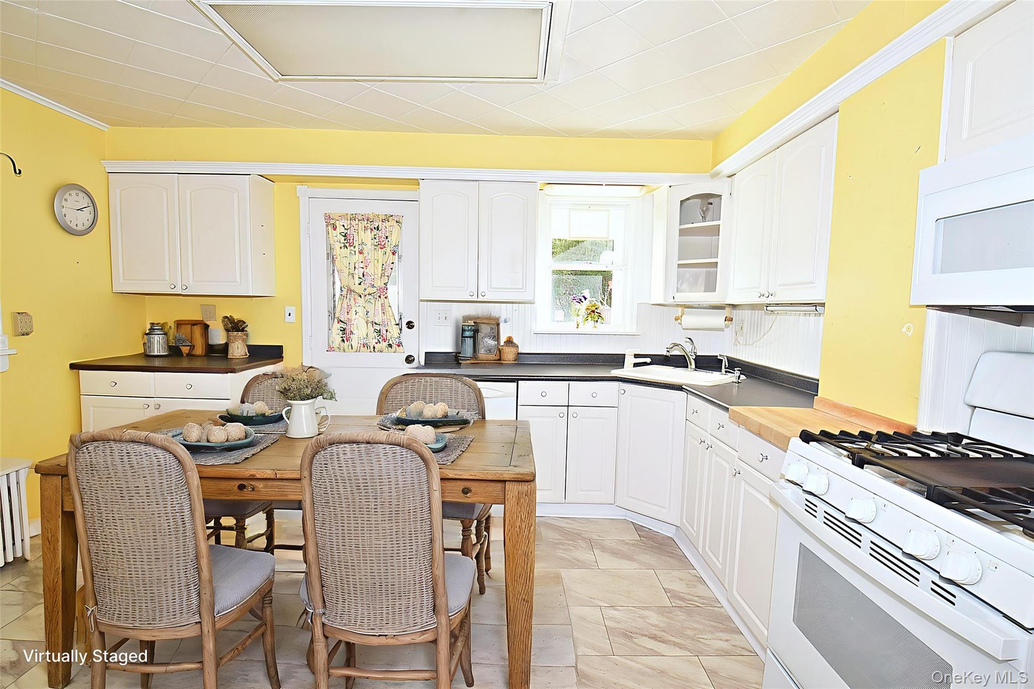 Single Family Eastern  Nassau County, NY 11510, MLS-933486-9