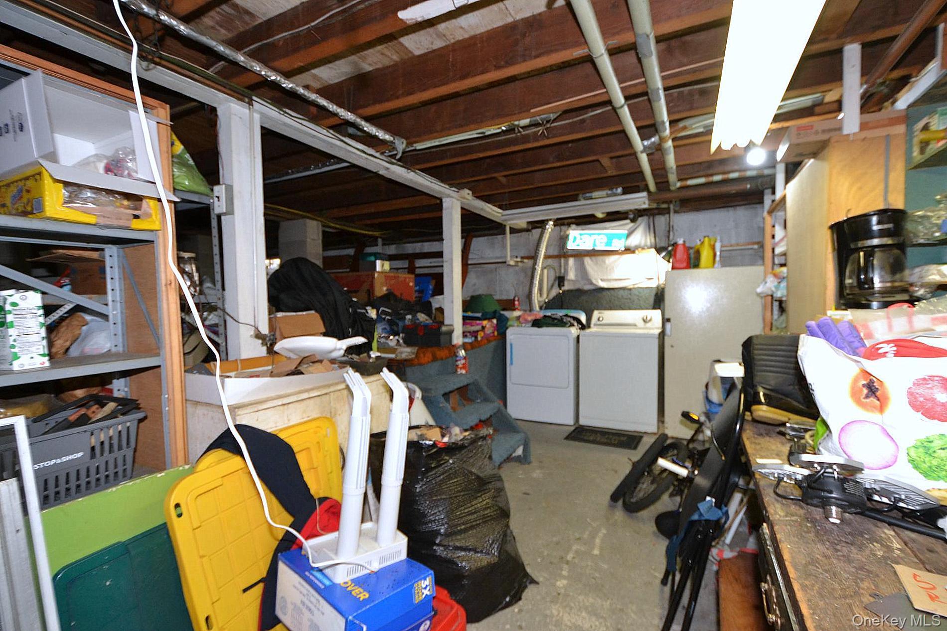 Single Family Dare Suffolk County, NY 11784, MLS-933498-10