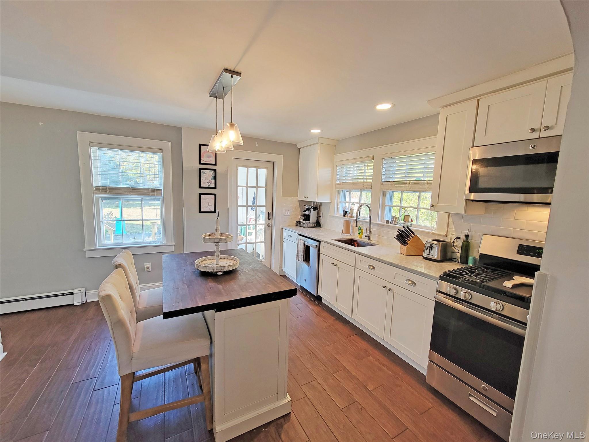 Single Family Bayport Ave  Suffolk County, NY 11705, MLS-933512-3