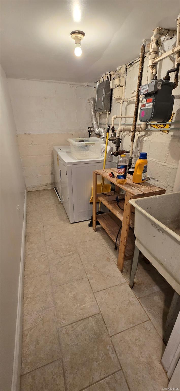 Single Family 261st  Queens, NY 11001, MLS-933527-31