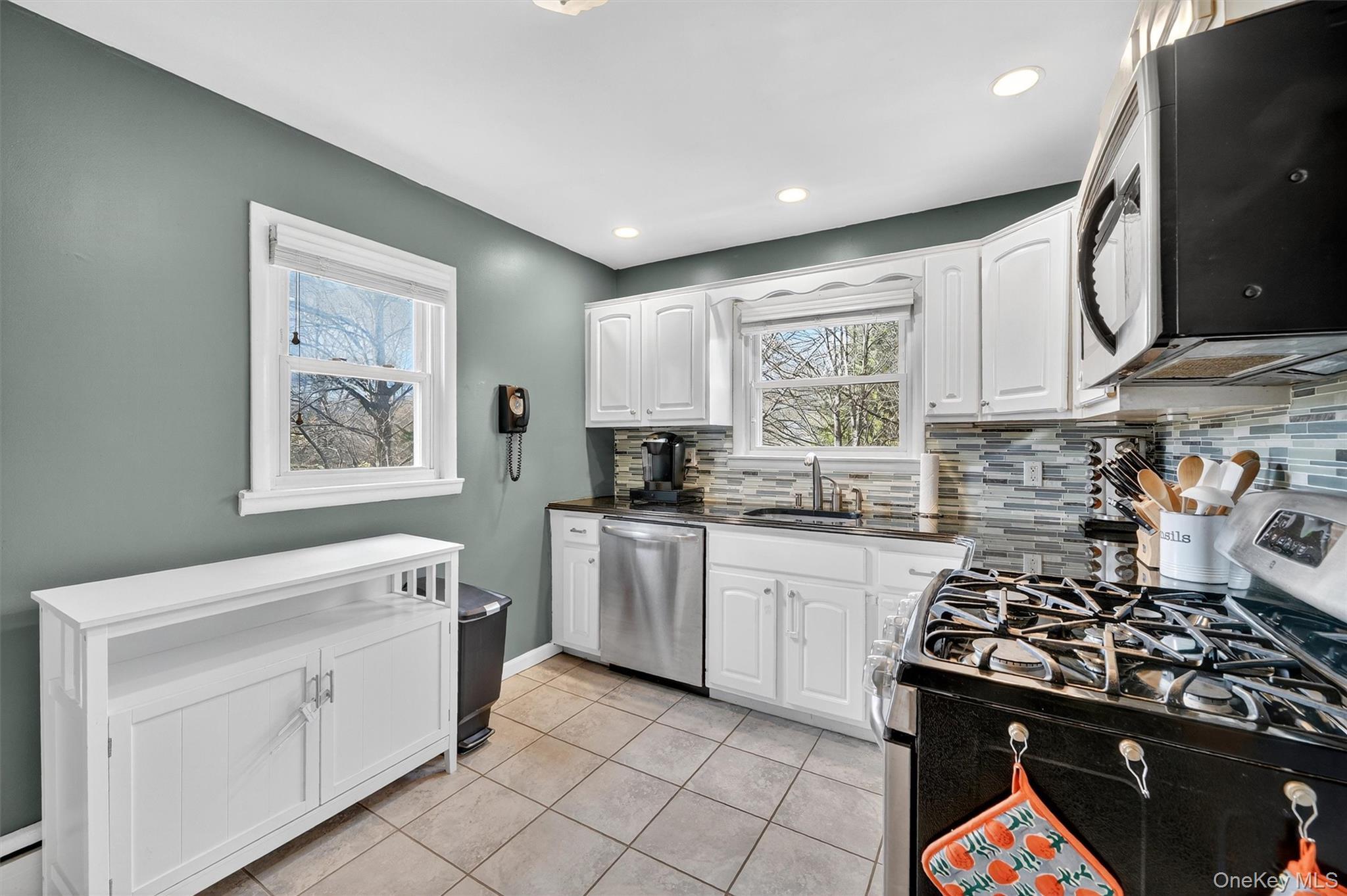 Single Family Trolley  Westchester County, NY 10567, MLS-933539-23