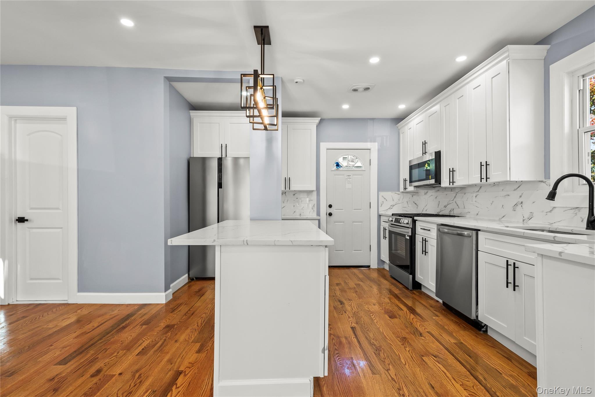 Single Family 114th Queens, NY 11412, MLS-933558-26