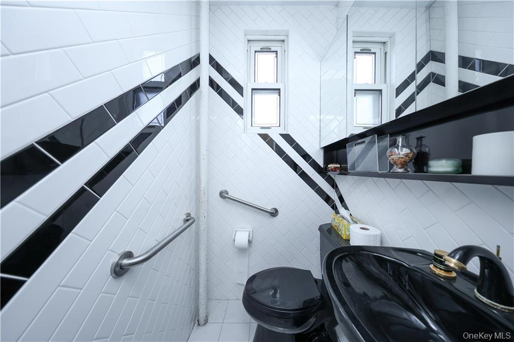 Single Family 29th  Brooklyn, NY 11229, MLS-933568-18