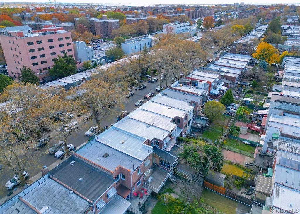 Single Family 29th  Brooklyn, NY 11229, MLS-933568-31