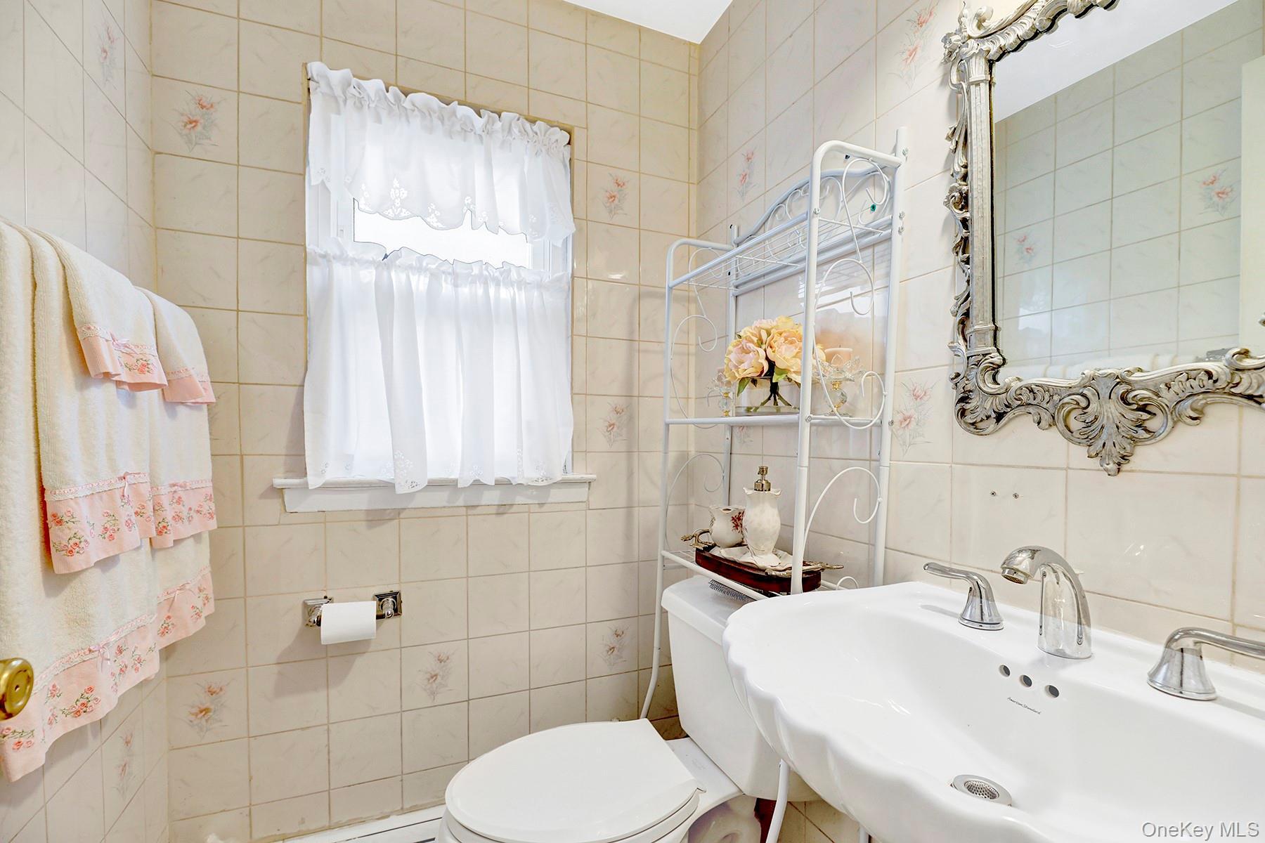 Single Family Plunkett Queens, NY 11691, MLS-933571-21