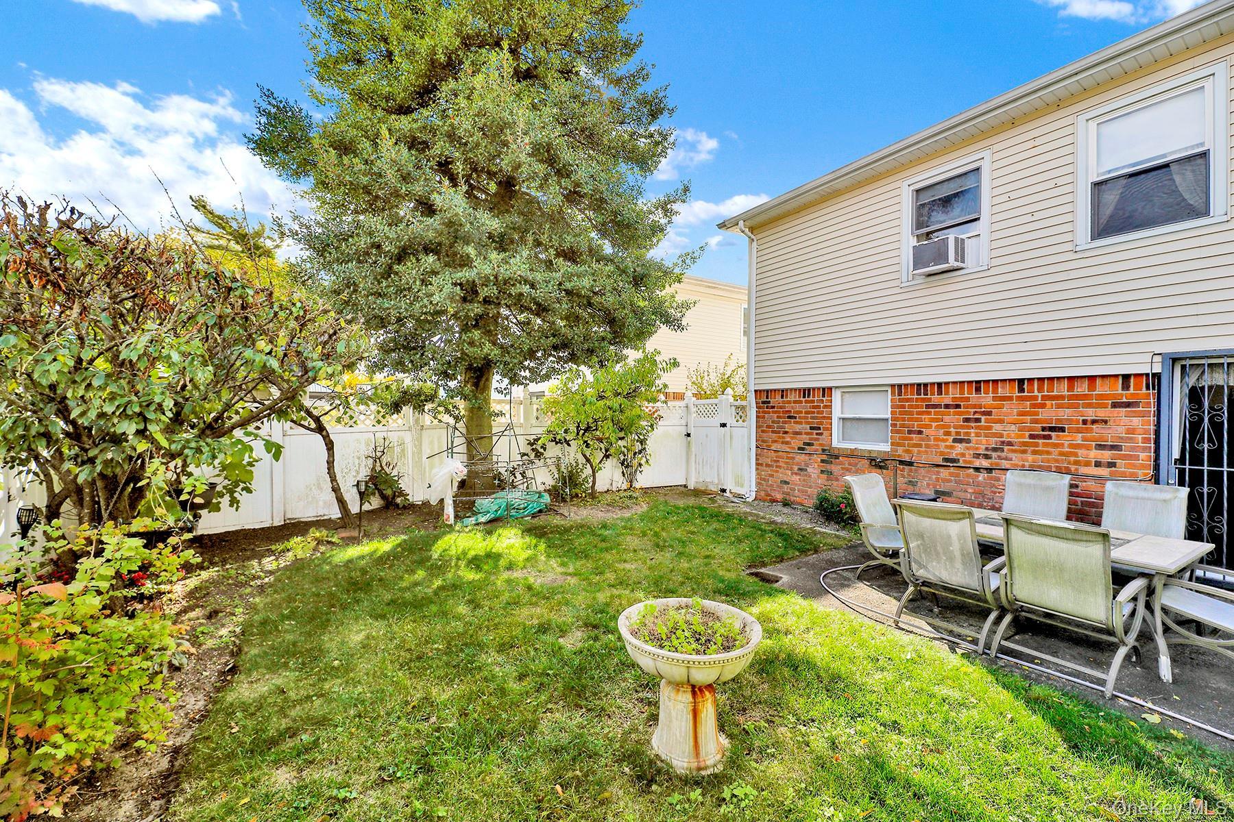 Single Family Plunkett Queens, NY 11691, MLS-933571-6